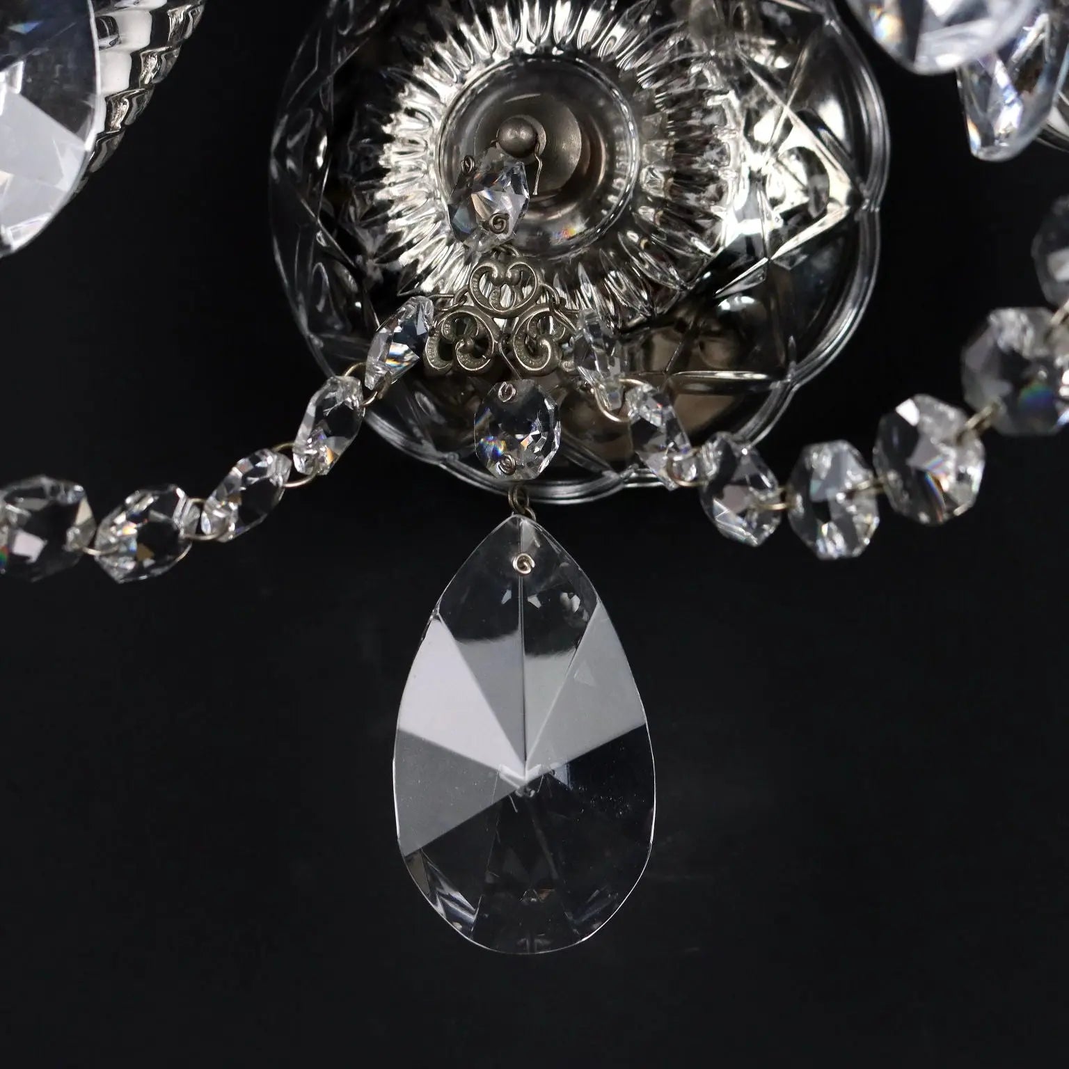 Ancient 2 Lights Wall Lamp '900 Bobeches Crystal Pendents Lights - Italy, XX Century | Antiques | Lighting