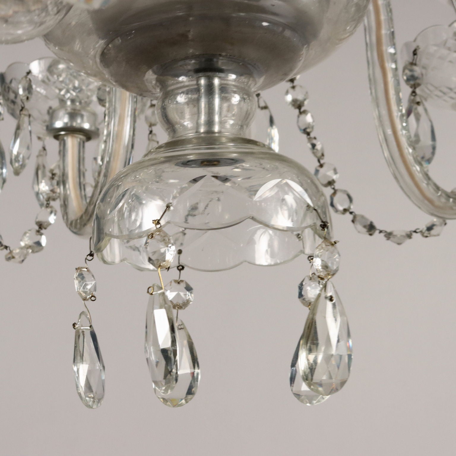 Ancient 5 Lights Chandelier '900 Bohemian Crystal Lighting - Czech Republic 20th Century | Antiques  Lighting
