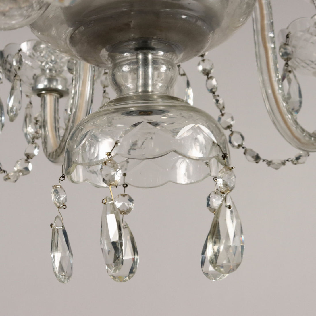Ancient 5 Lights Chandelier '900 Bohemian Crystal Lighting - Czech Republic 20th Century | Antiques  Lighting