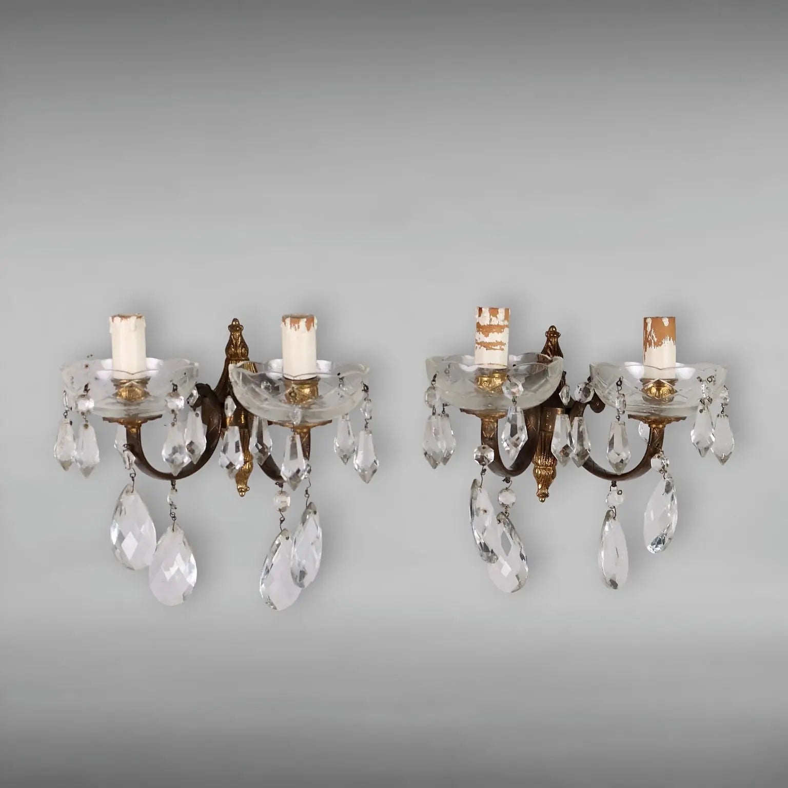 Pair of Antique Wall Lamps Gilded Bronze Italy XX Century - Italy, XX Century | Antiques | Lighting