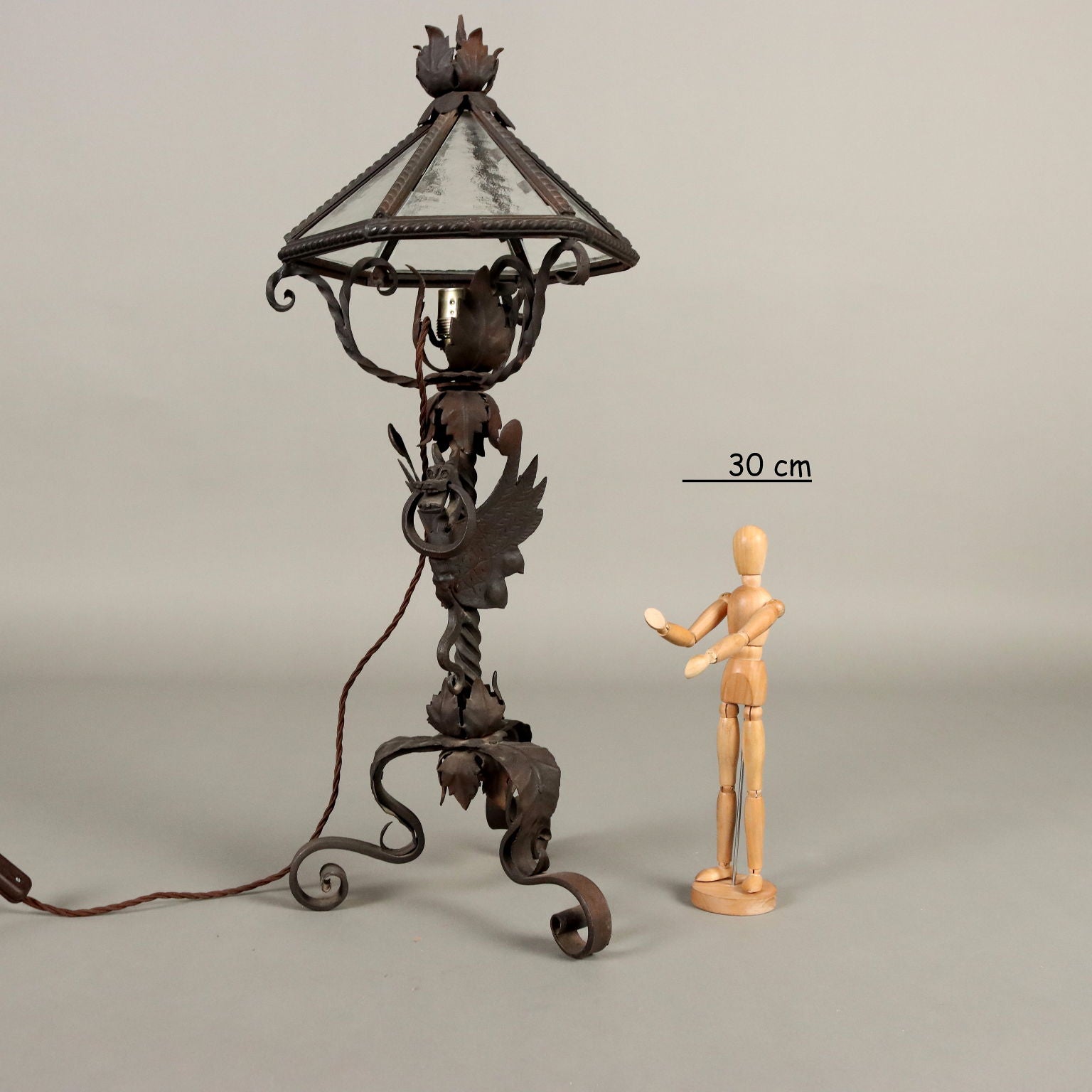 Antique Neo-Renaissance Style Table Lamp Iron XX Century - Italy, Early XX Century | Antiques  Lighting