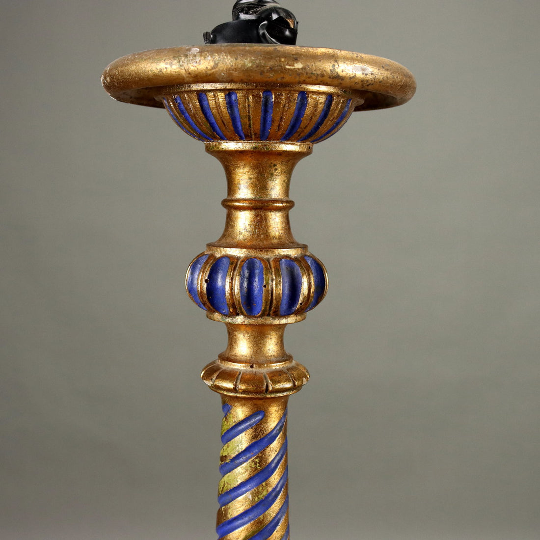 Antique Neoclassical Style Chandelier Wood Italy XX Century - Italy, XX Century | Antiques  Lighting