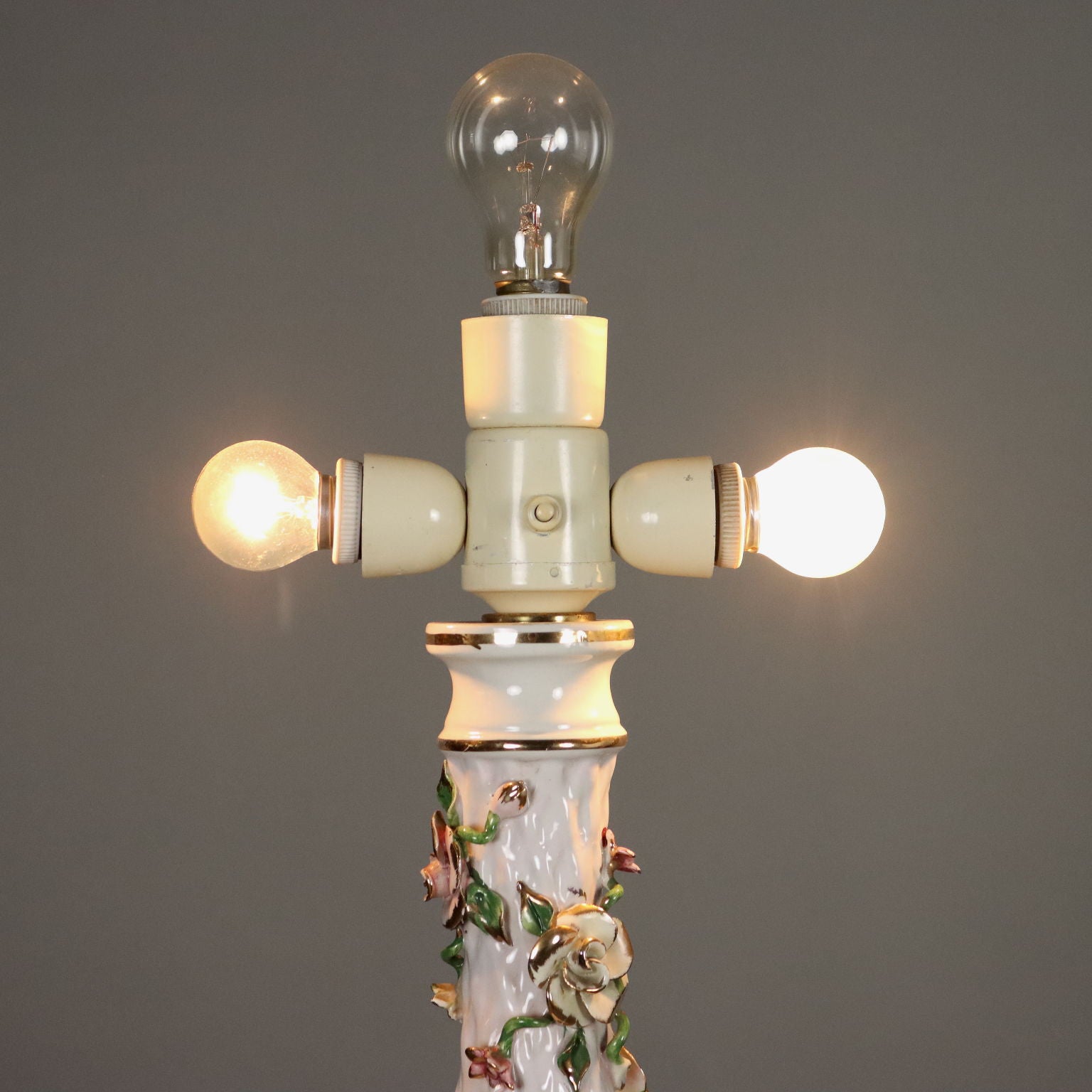Antique Floor Lamp Ceramic Gilded Metal Italy XX Century - Italy, XX Century | Antiques  Lighting