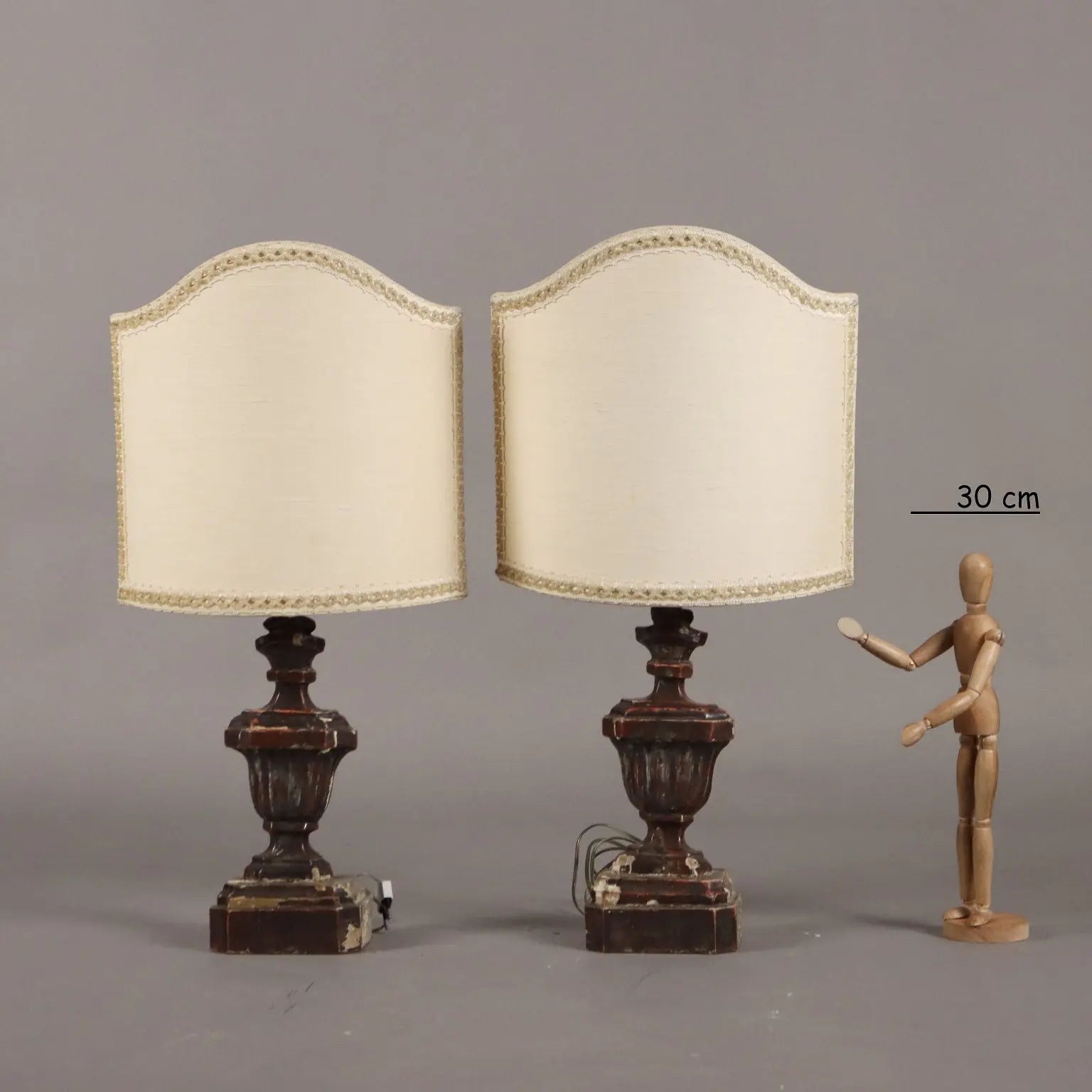Antique Vases for Lights Bas-Relief Linden XIX Century - Tealight Holder Vases | Antiques | Lighting
