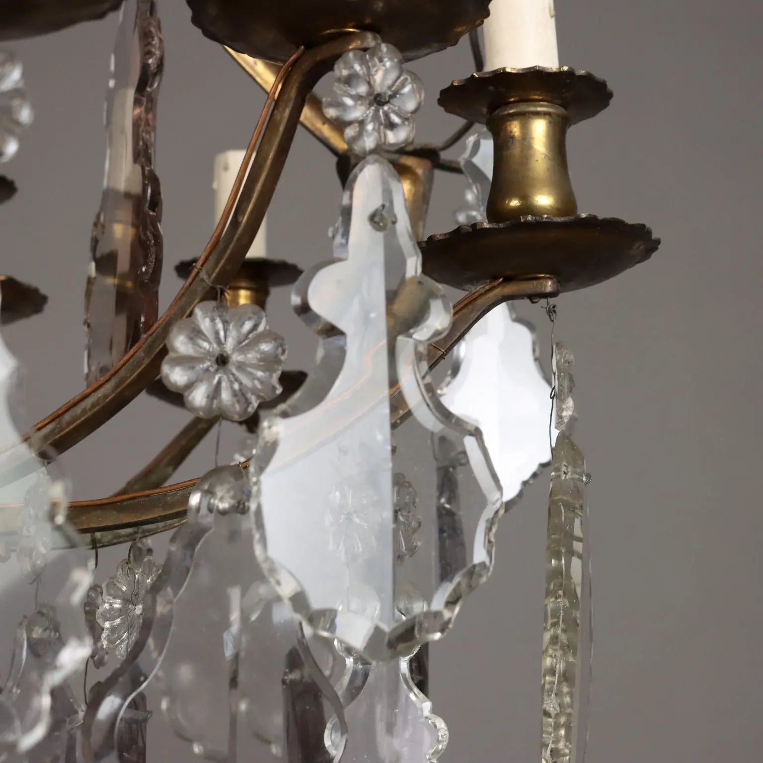 Antique Chandelier Glass Gilded Metal Italy XIX Century - Italy, XIX Century | Antiques | Lighting