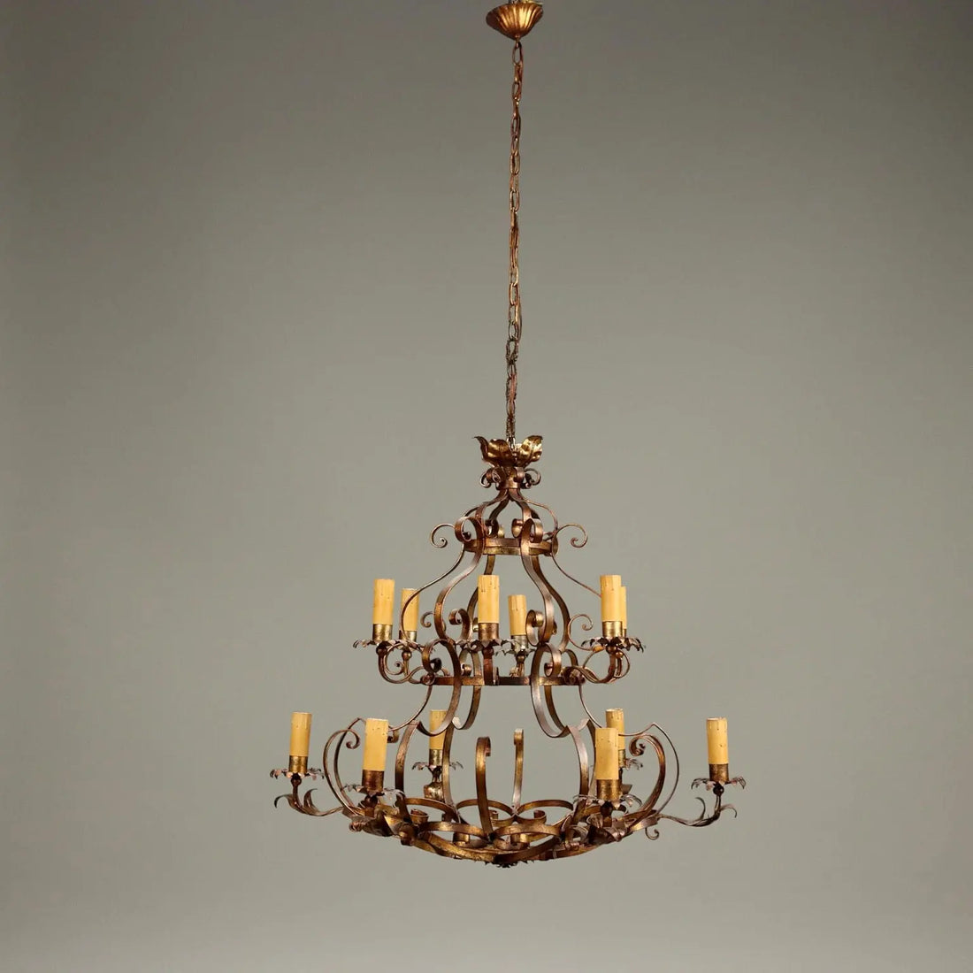 Antique Chandelier Gilded Iron Metal 12 Lights Italy XX Century - Italy, XX Century | Antiques | Lighting