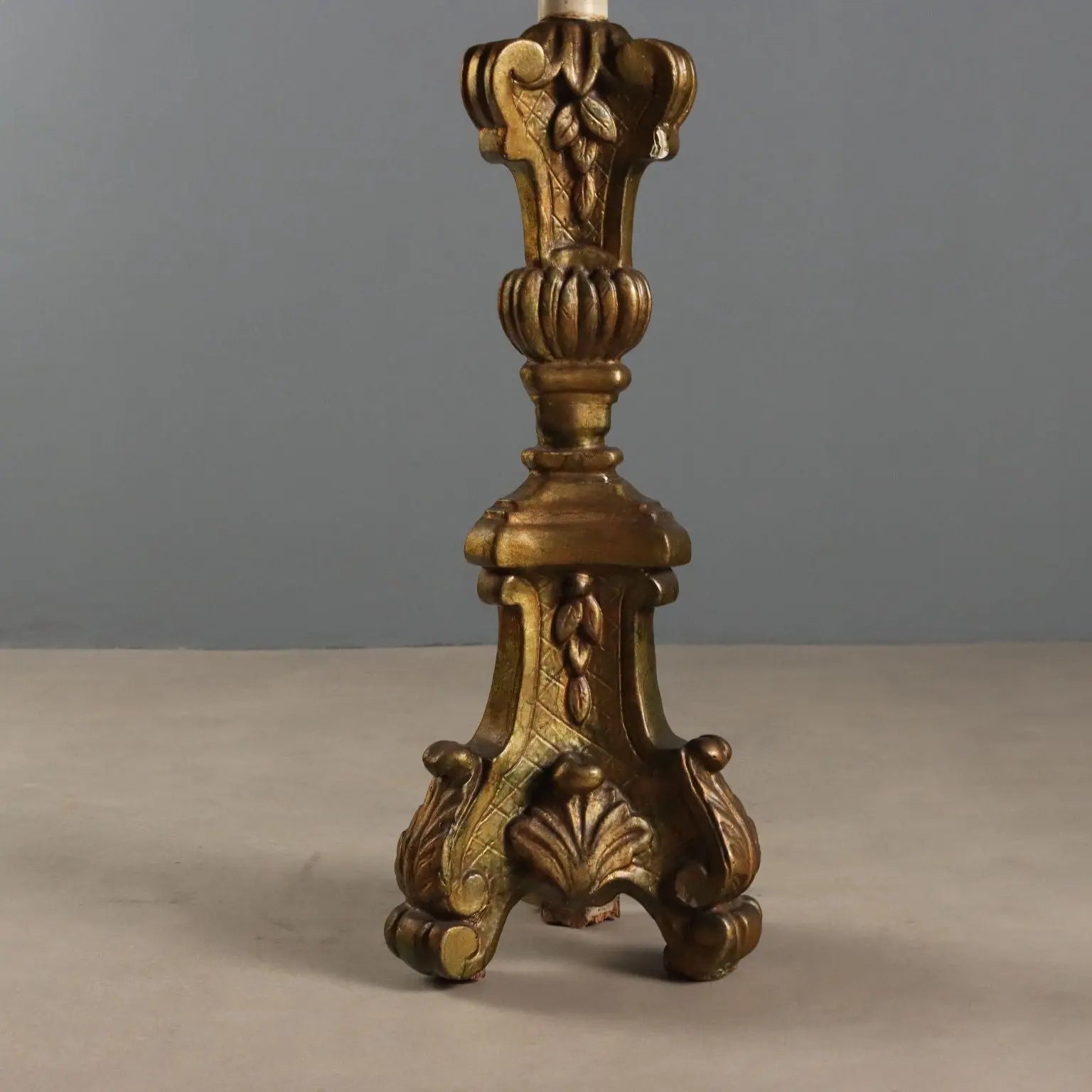 Giltwood Torchère - Italy 19th Century