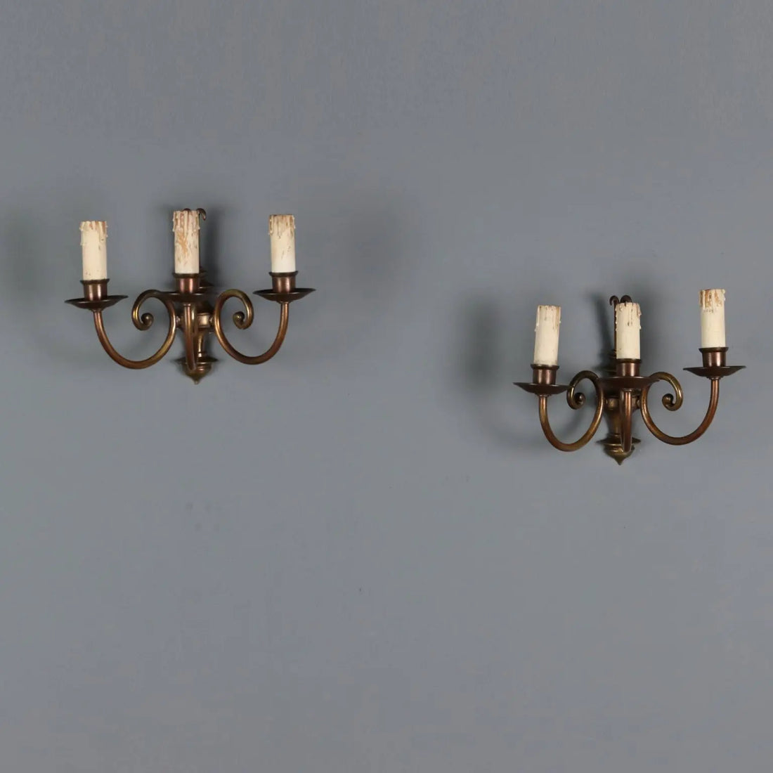 Pair of Gilt Bronze Wall Sconces - Italy, 20th Century