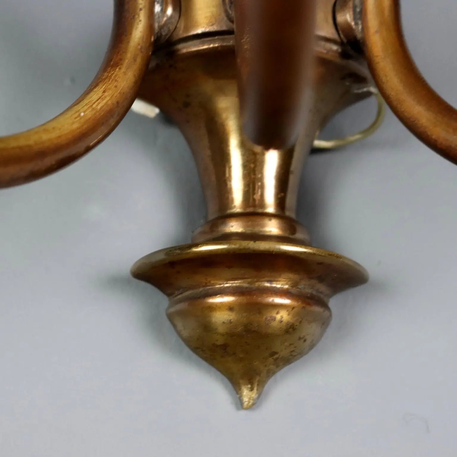 Pair of Gilt Bronze Wall Sconces - Italy, 20th Century