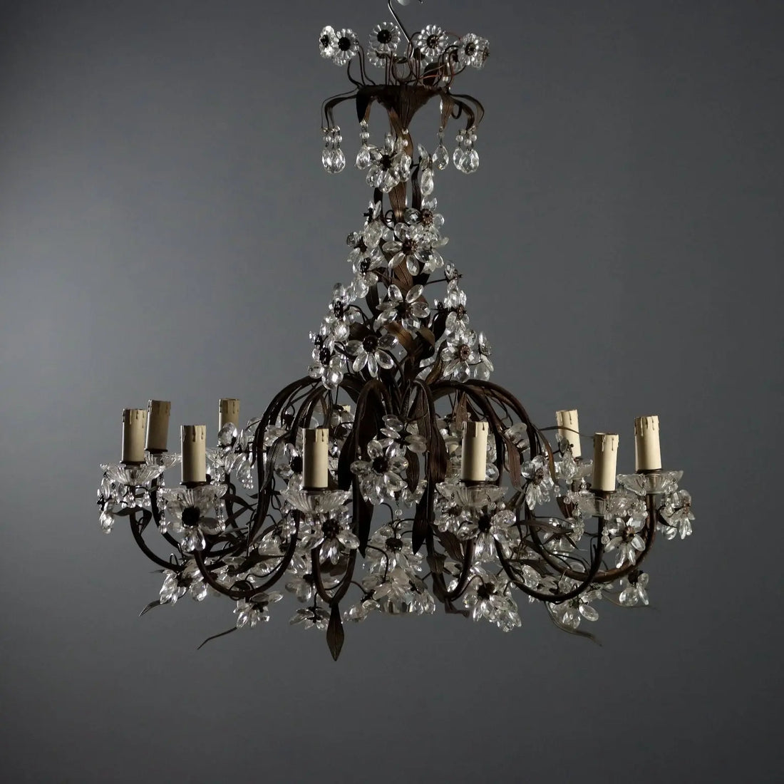 Antique Chandelier Iron Metal 12 Lights Italy XX Century - Italy, XX Century | Antiques | Lighting