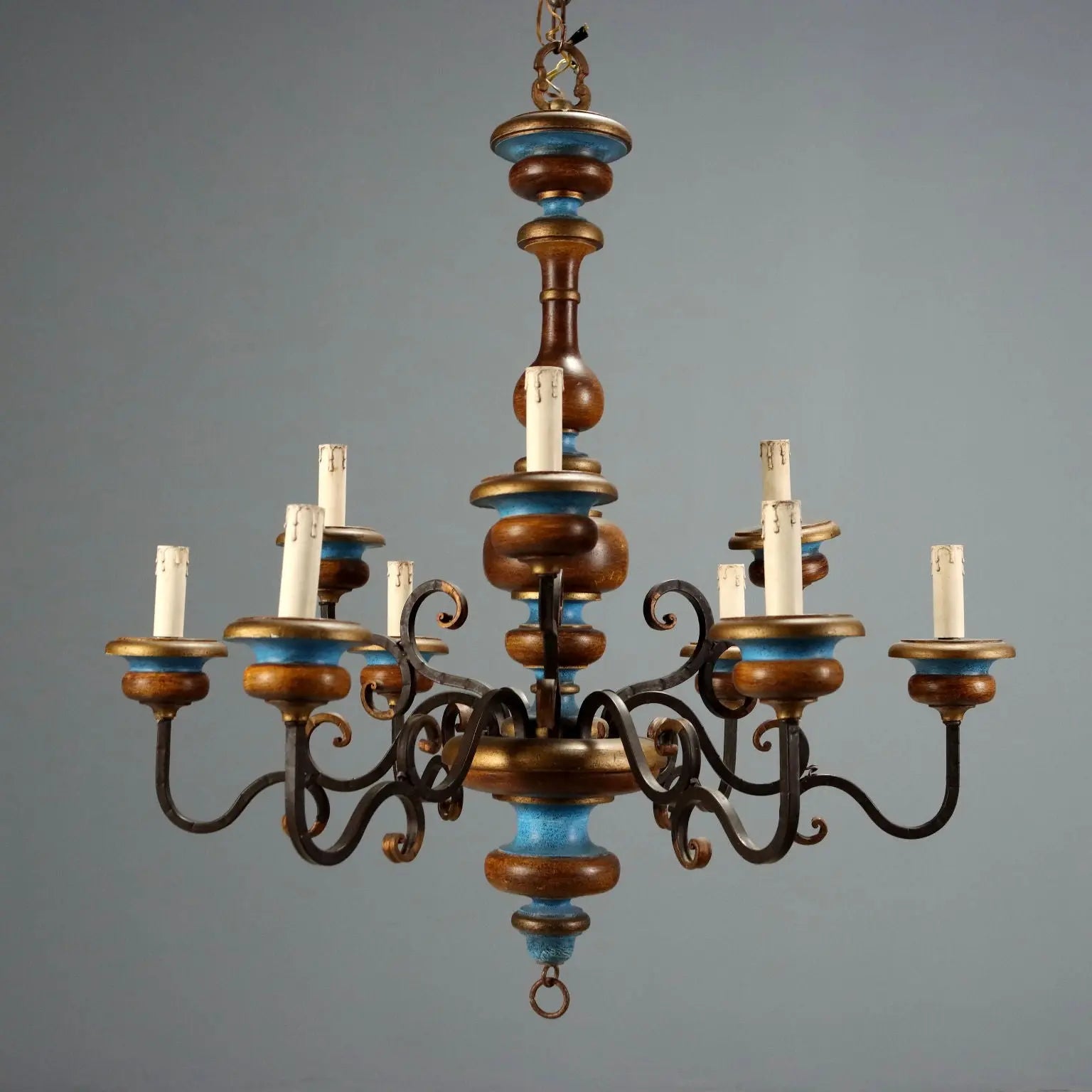 Antique Chandelier Wood Brass 9 Lights Italy XX Century