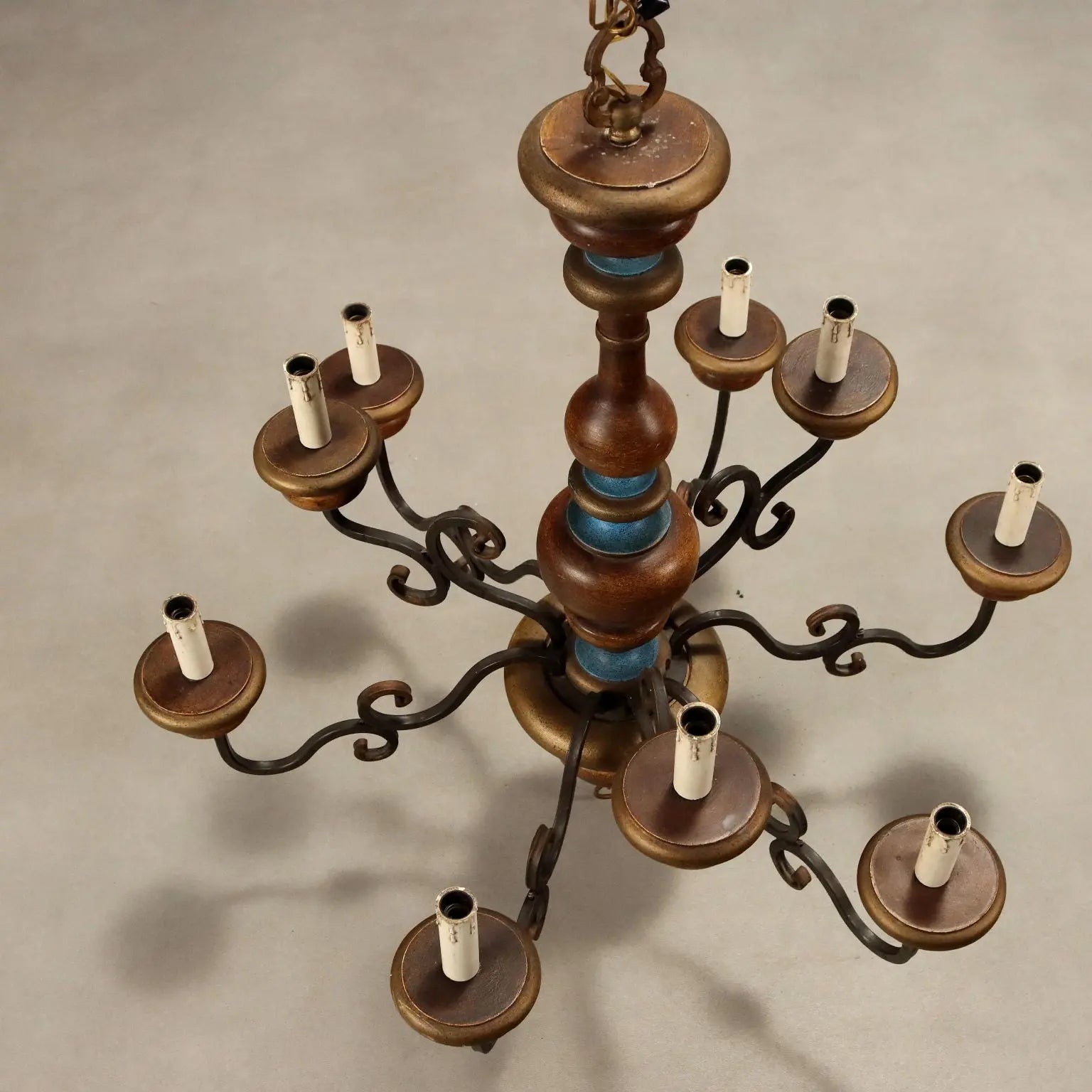 Antique Chandelier Wood Brass 9 Lights Italy XX Century