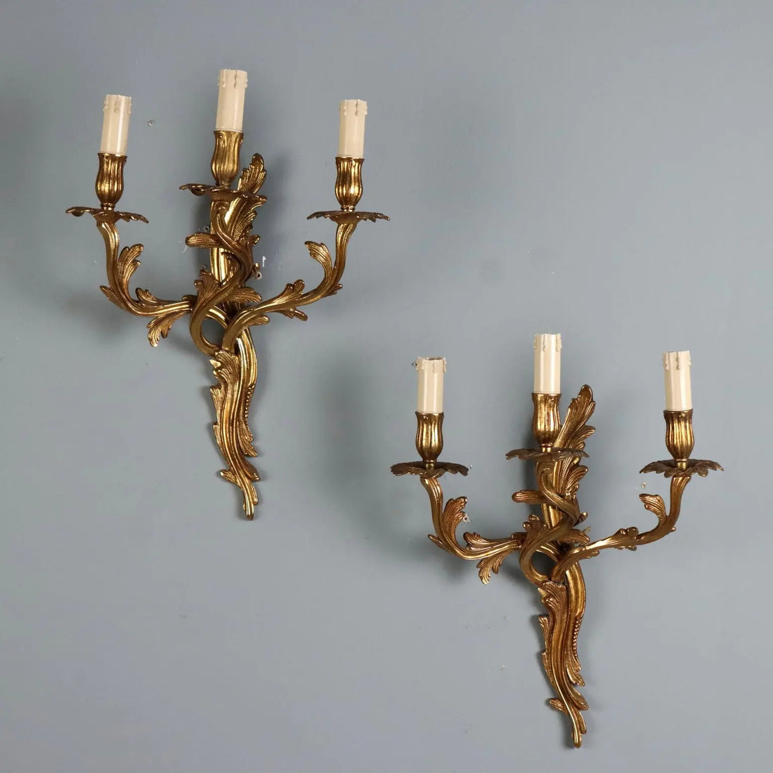 Antique Wall Lamps Bronze Leafy Decorations Italy XX Century