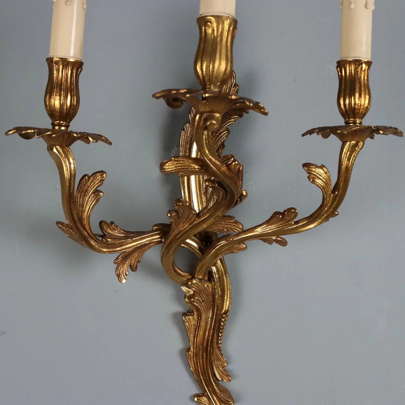 Antique Wall Lamps Bronze Leafy Decorations Italy XX Century