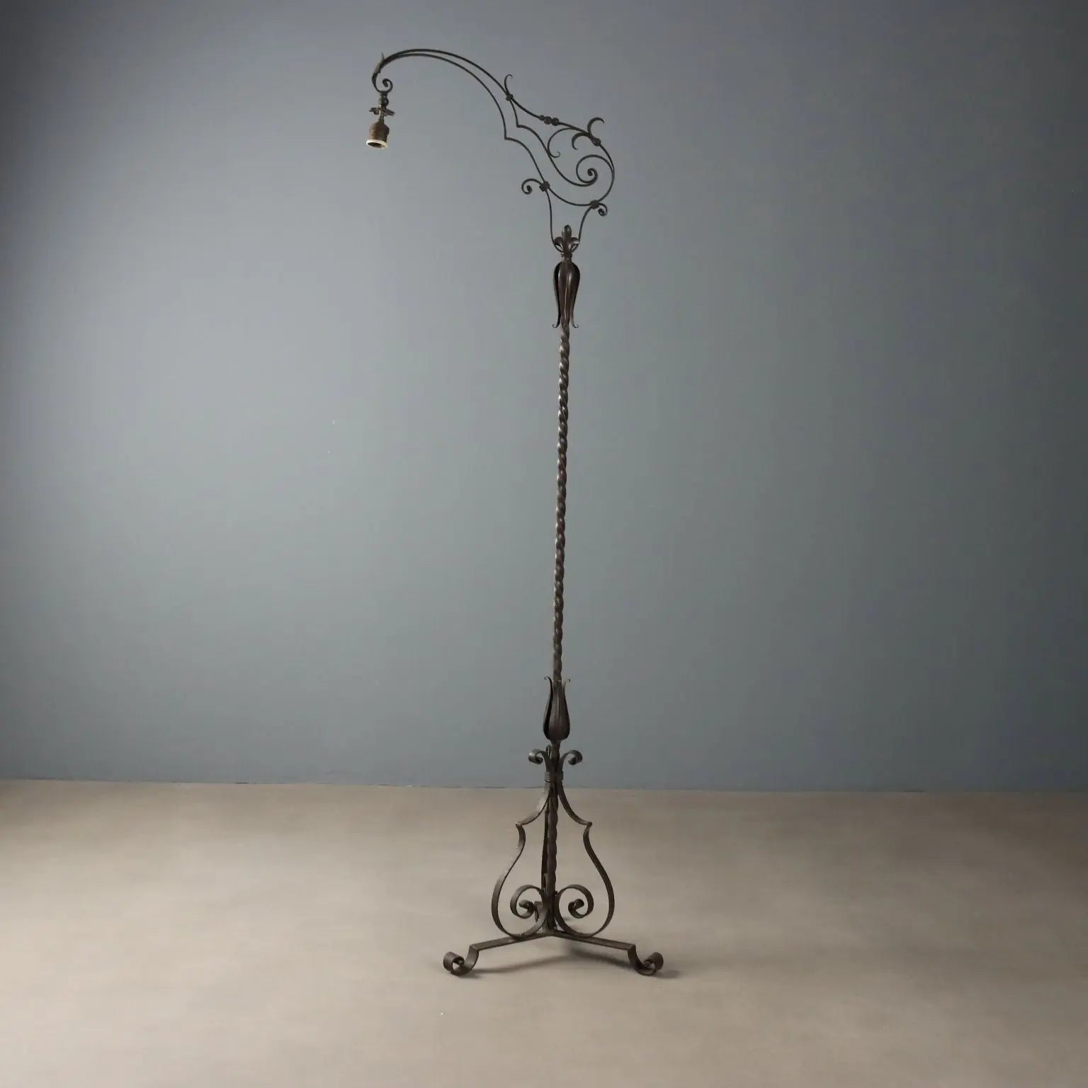 Antique Floor Lamp Art Nouveau Iron Italy XX Century