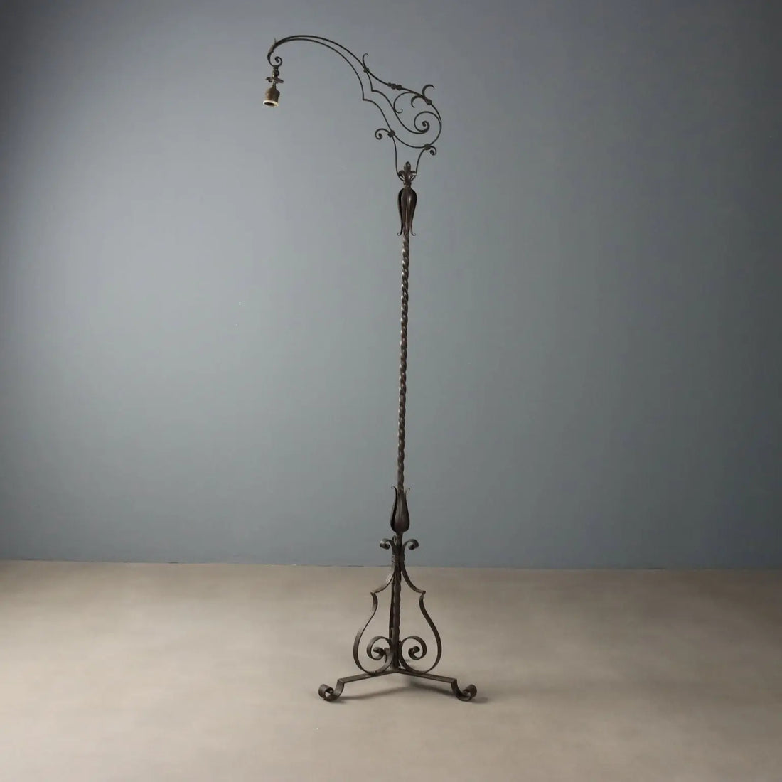 Antique Floor Lamp Art Nouveau Iron Italy XX Century