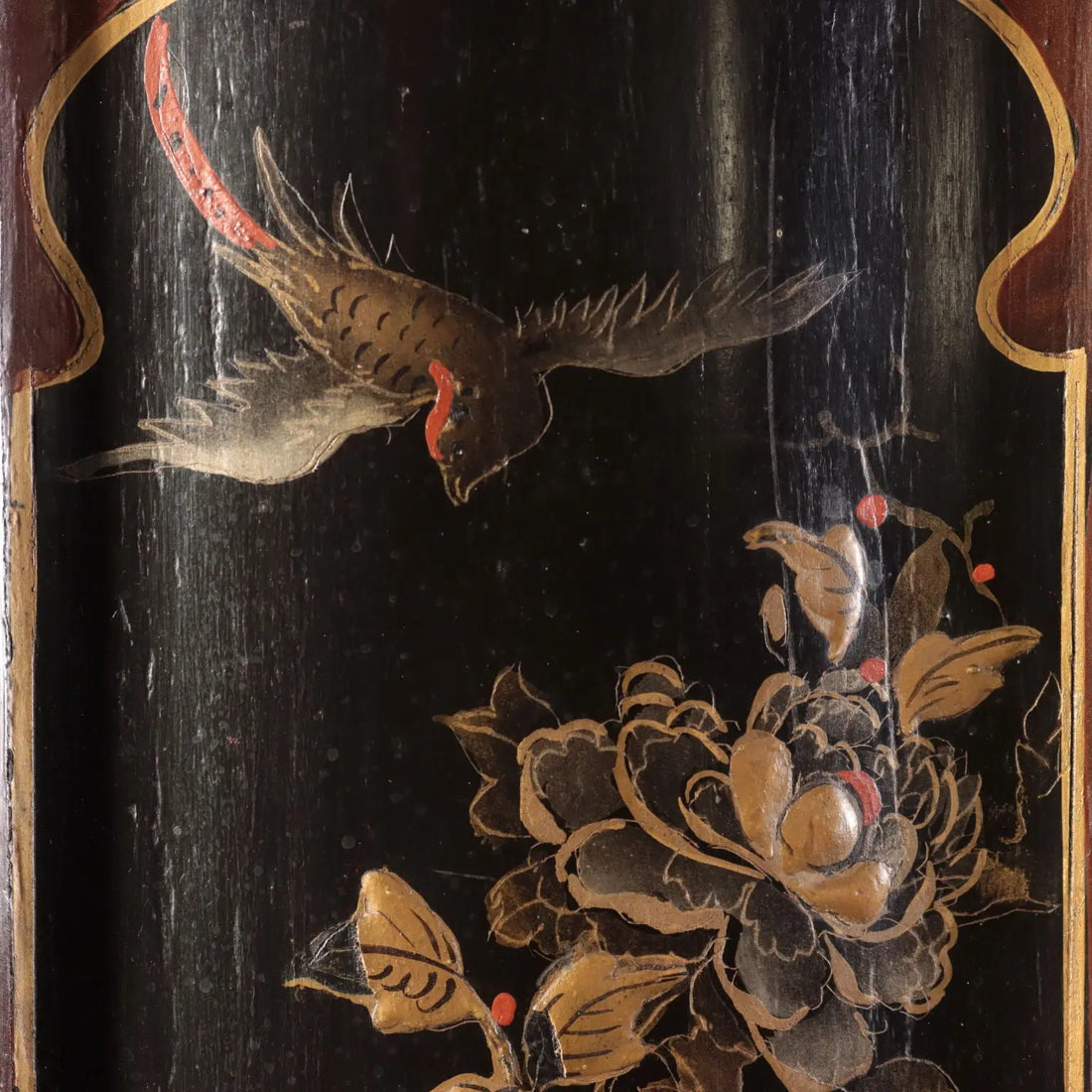 Pair of Chinoiserie Style Columns - Lacquered Wood