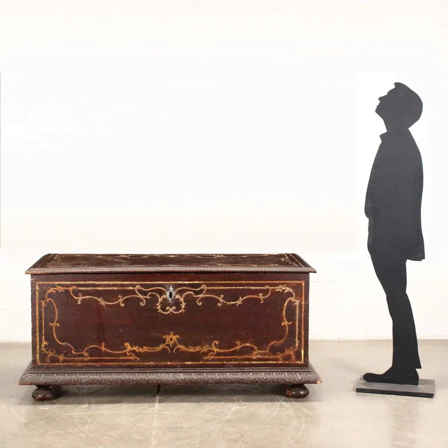Piedmontese Chest with Beaded Frame and Stucco Inlays XVIII Century