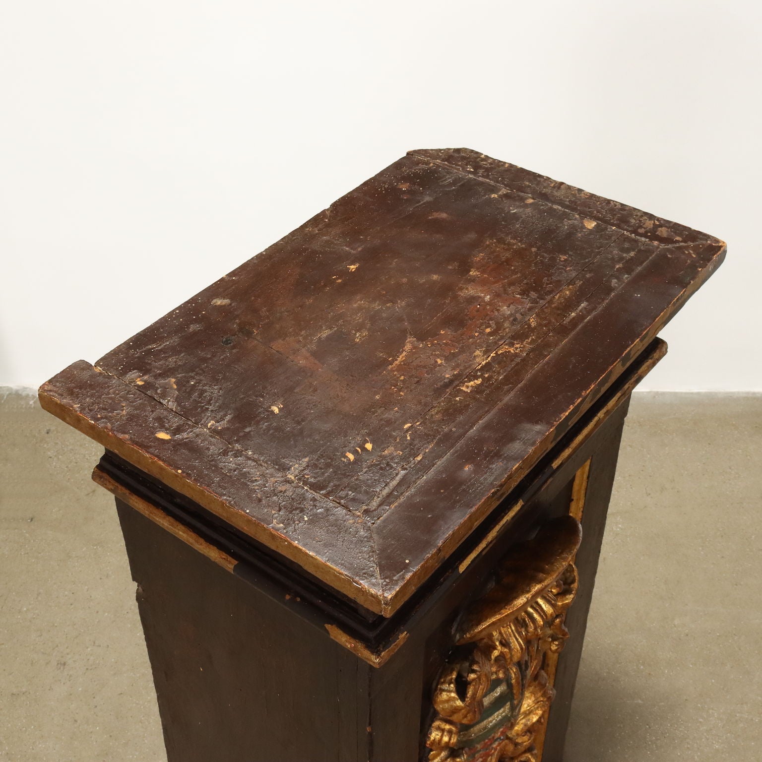  | Antiques  Other Furniture