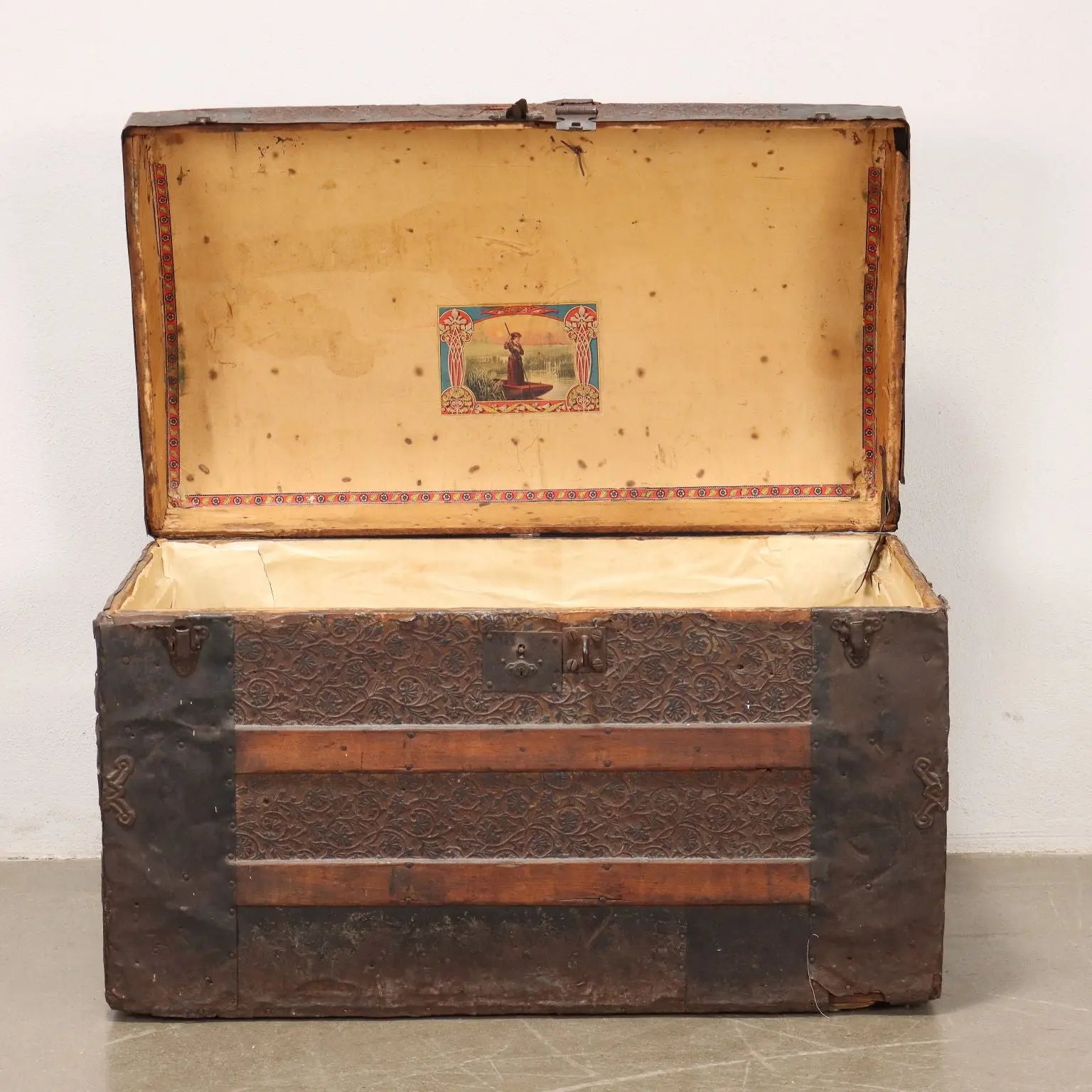 Antique Neo-Renaissance Chest Art Nouveau Details Oak '800 - Italy, Late XIX Century | Antiques | Other Furniture