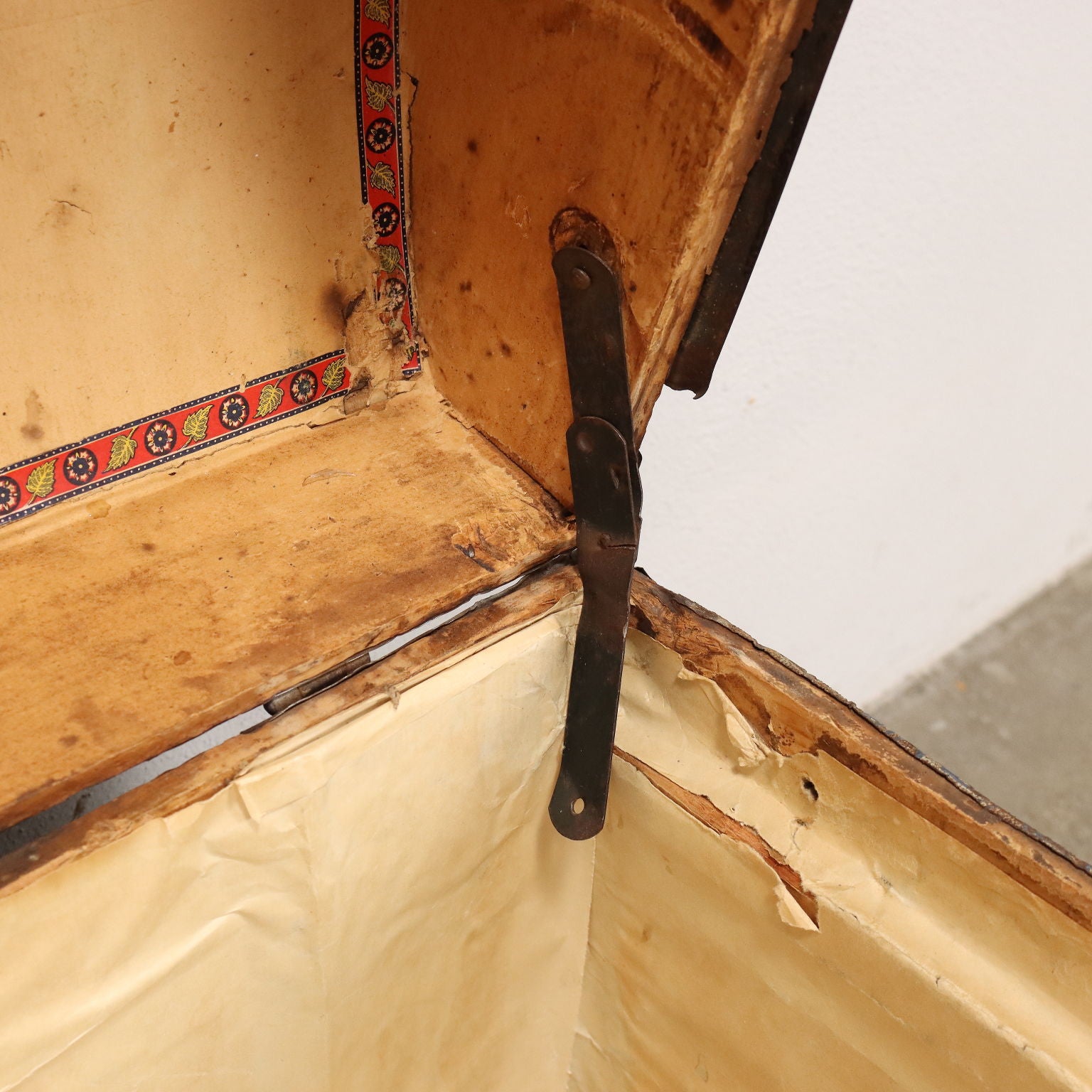  | Antiques  Other Furniture