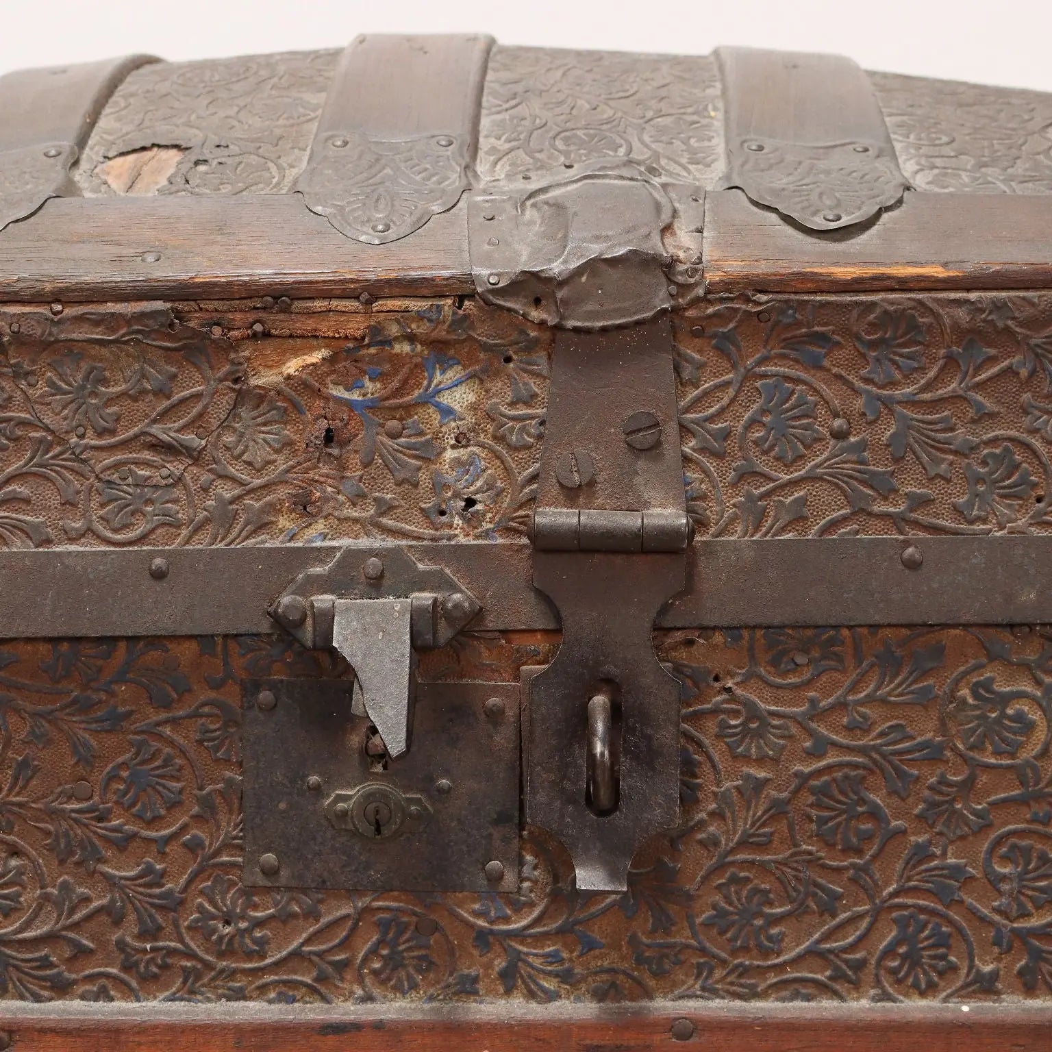 Antique Neo-Renaissance Chest Art Nouveau Details Oak '800 - Italy, Late XIX Century | Antiques | Other Furniture