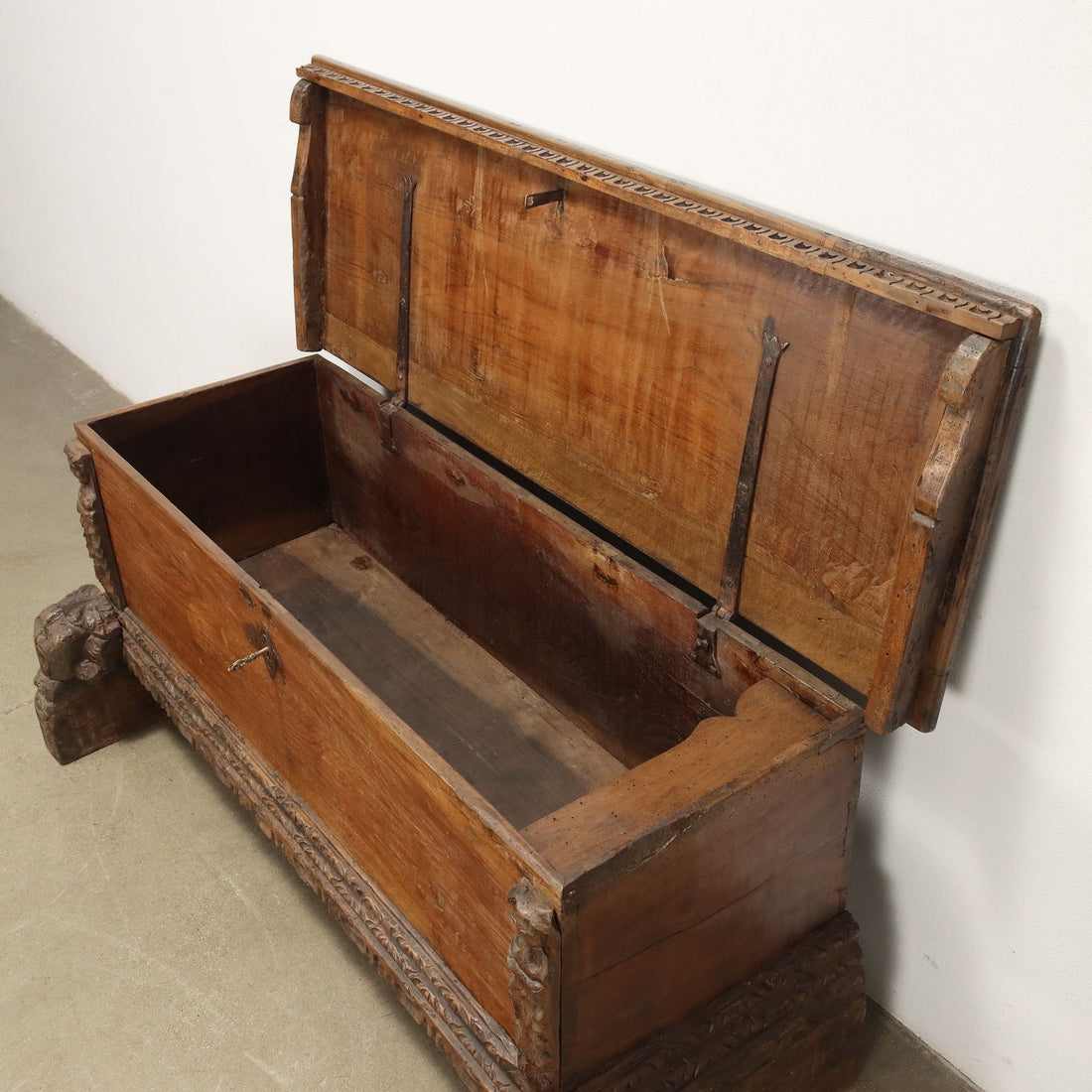  | Antiques  Other Furniture