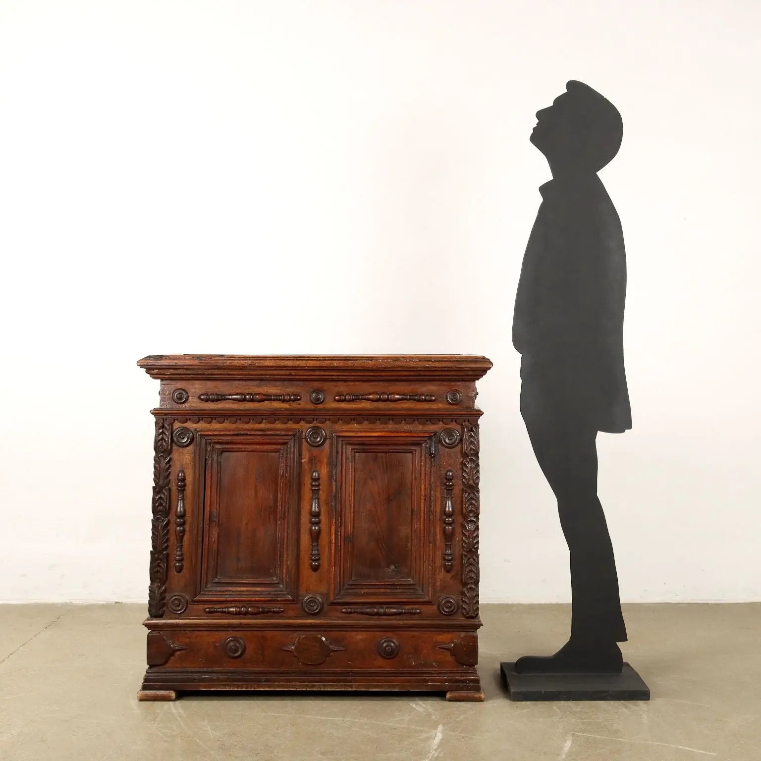 Antique Baroque Chest Walnut Chestnut Italy XVIII Century - Central Italy, Early XVIII Century | Antiques | Cupboards