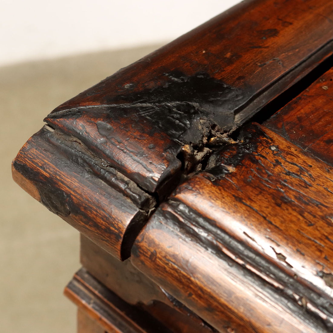  | Antiques  Cupboards