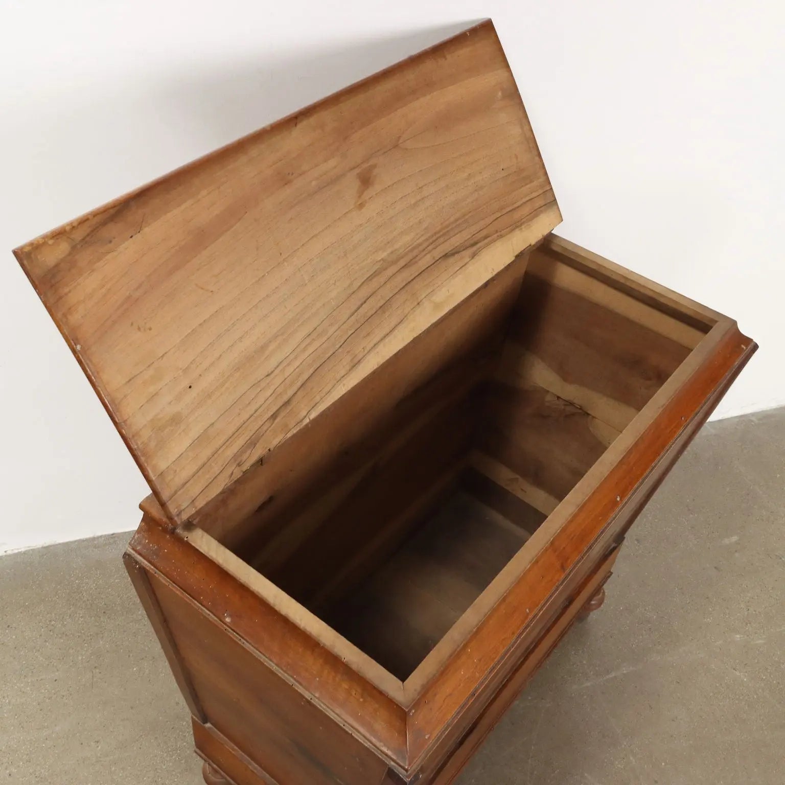 Antique Chest Louis Philippe Solid Walnut Italy XIX Century - Late XIX Century | Antiques | Other Furniture