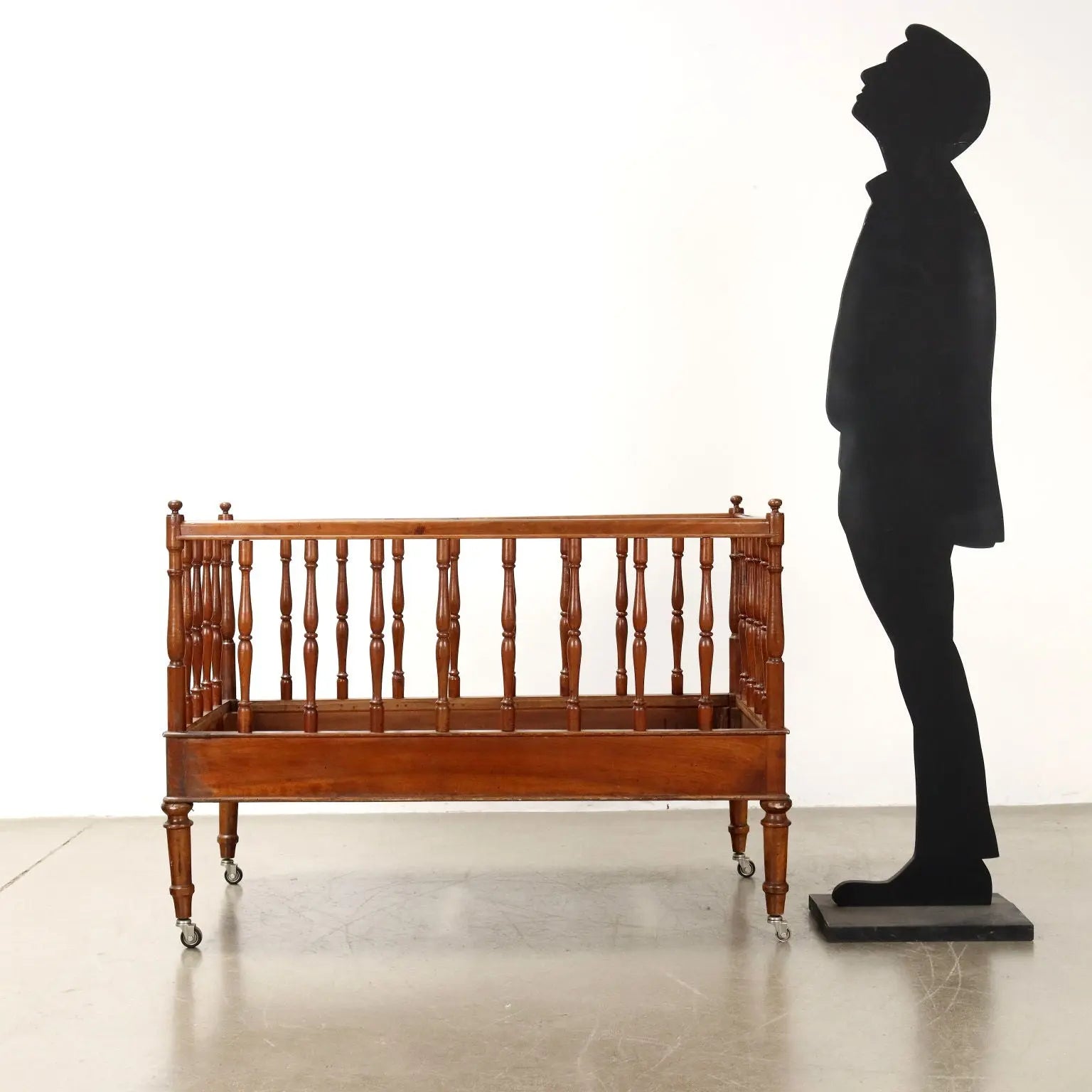 Antique Small Bed Umbertino Walnut Italy Late XIX Century - Small Bed in Walnut | Antiques | Other Furniture