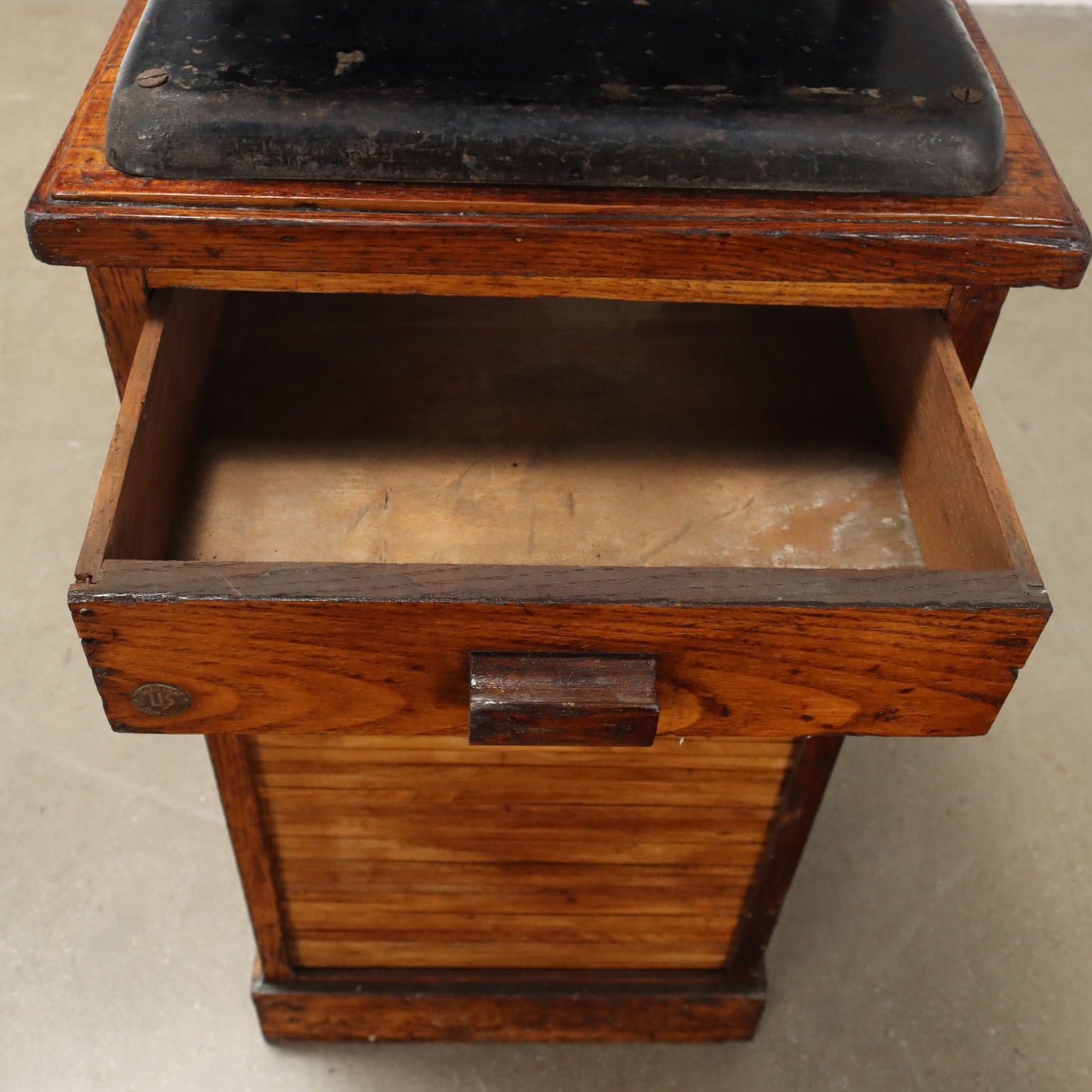  | Antiques  Other Furniture