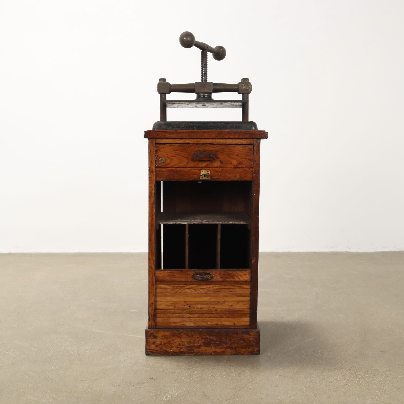  | Antiques  Other Furniture