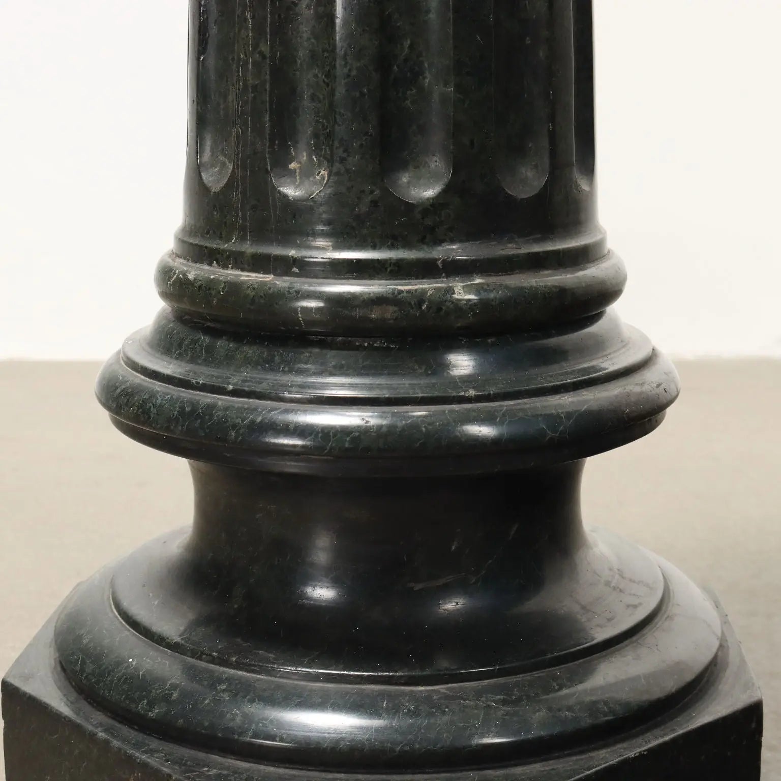Antique Columns Art Deco Green Marble Italy XX Century - Italy, Early XX Century | Antiques | Other Furniture