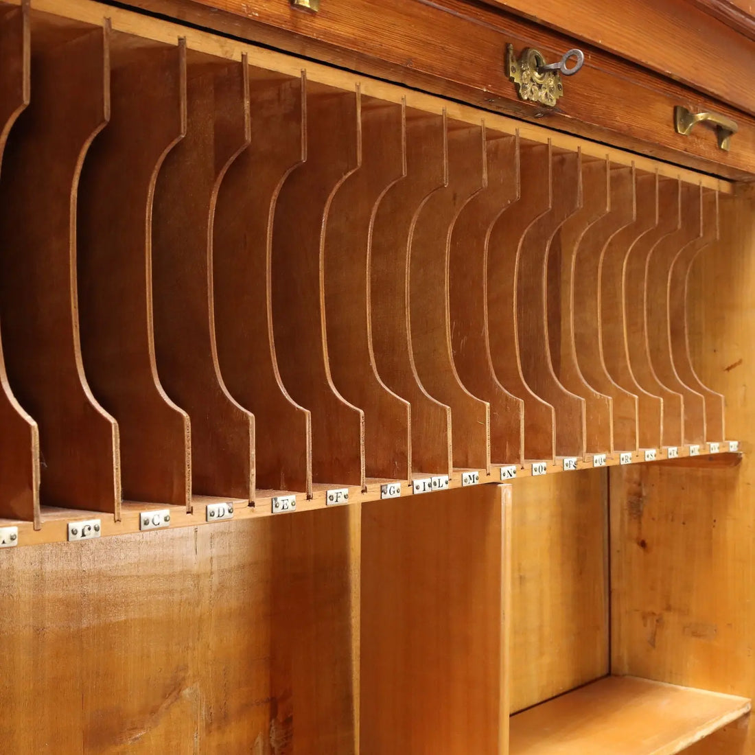 Roll-Top Filing Cabinet in Larch - 20th Century