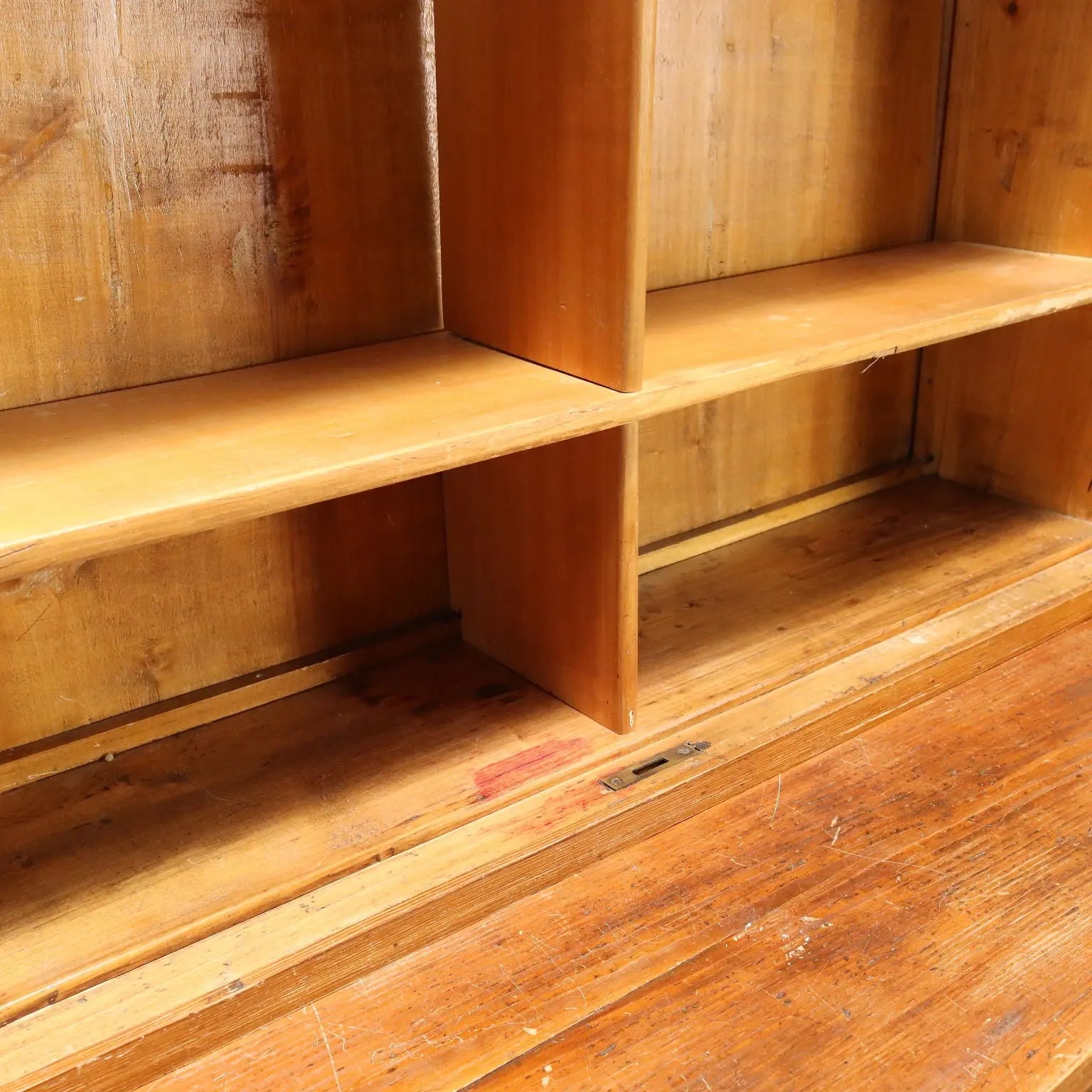 Roll-Top Filing Cabinet in Larch - 20th Century