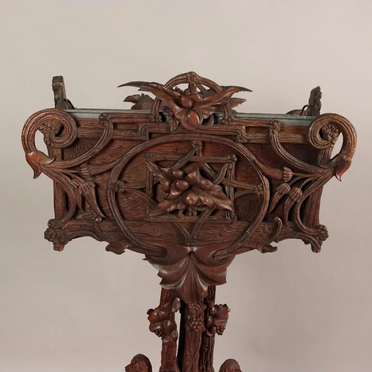 Neobaroque Carved Wood Planter, Late 19th Century