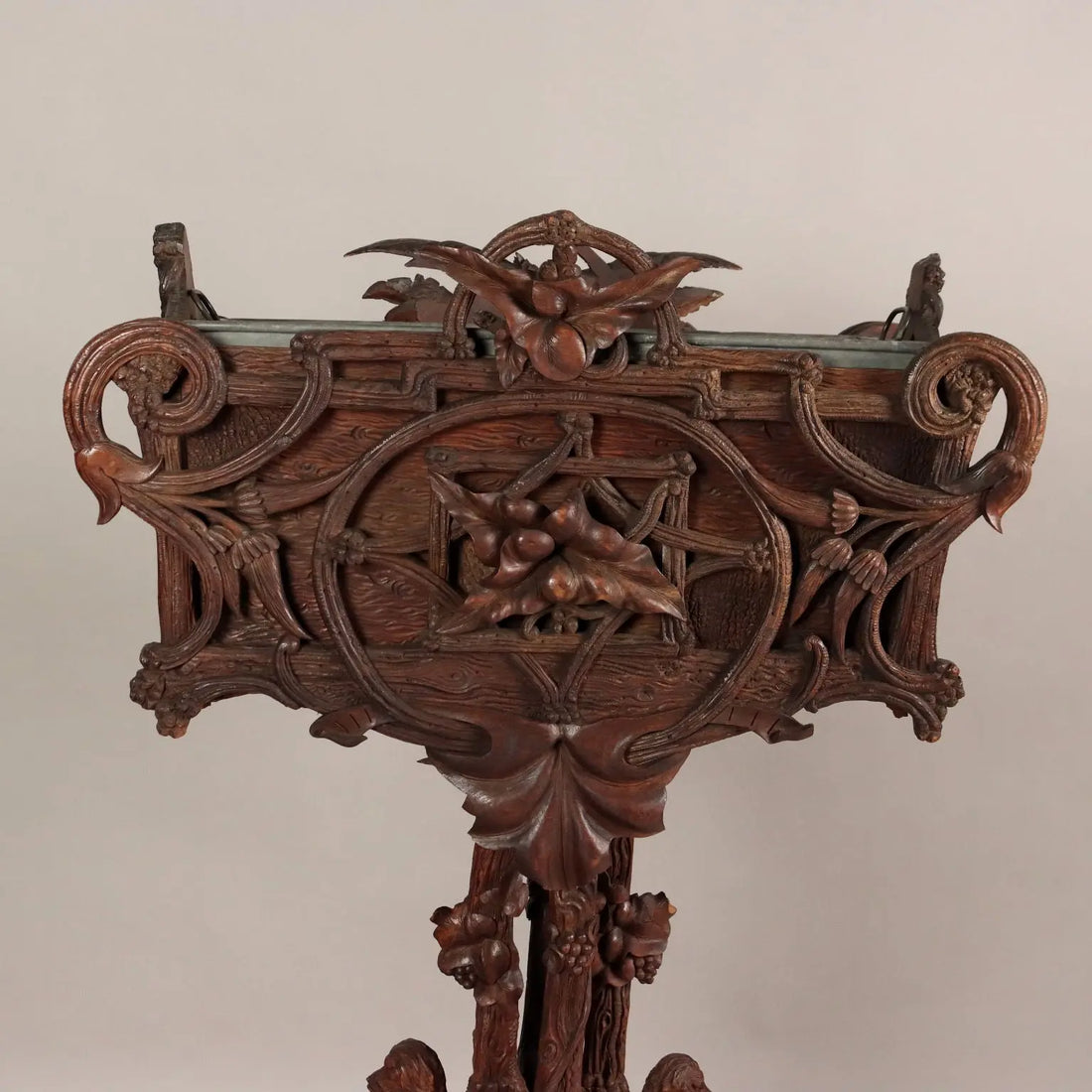 Neobaroque Carved Wood Planter, Late 19th Century