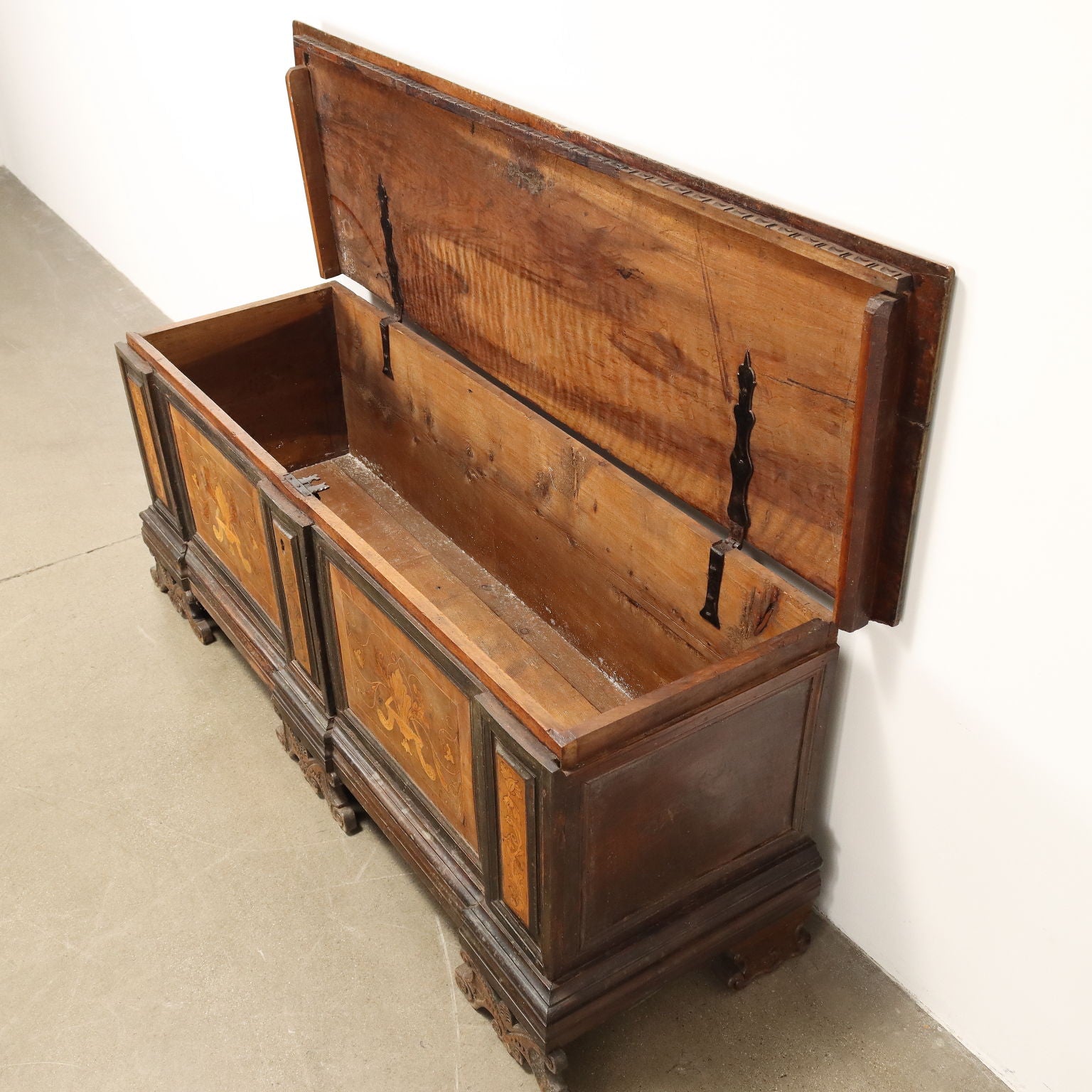  | Antiques  Other Furniture