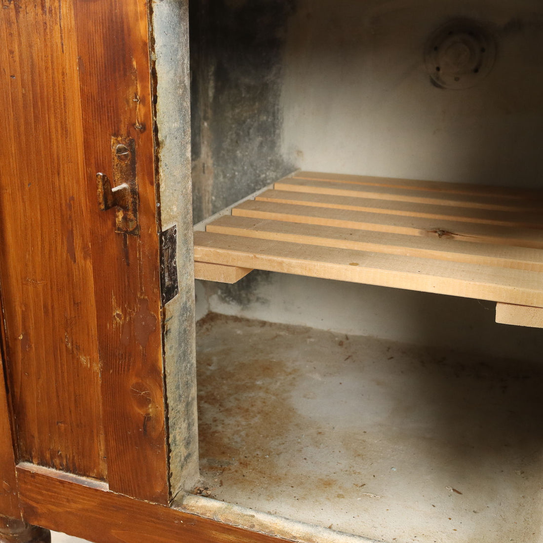  | Antiques  Other Furniture