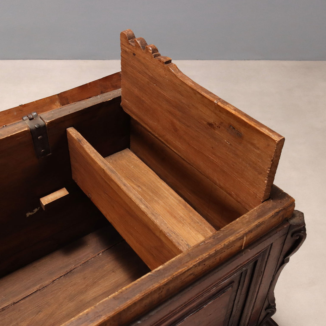  | Antiques  Other Furniture