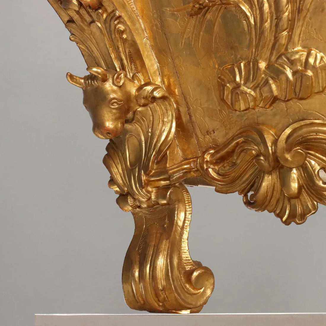 Carved and Gilded Display Case - Italy 18th Century