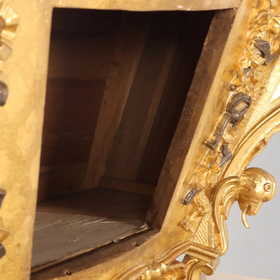 Carved and Gilded Display Case - Italy 18th Century