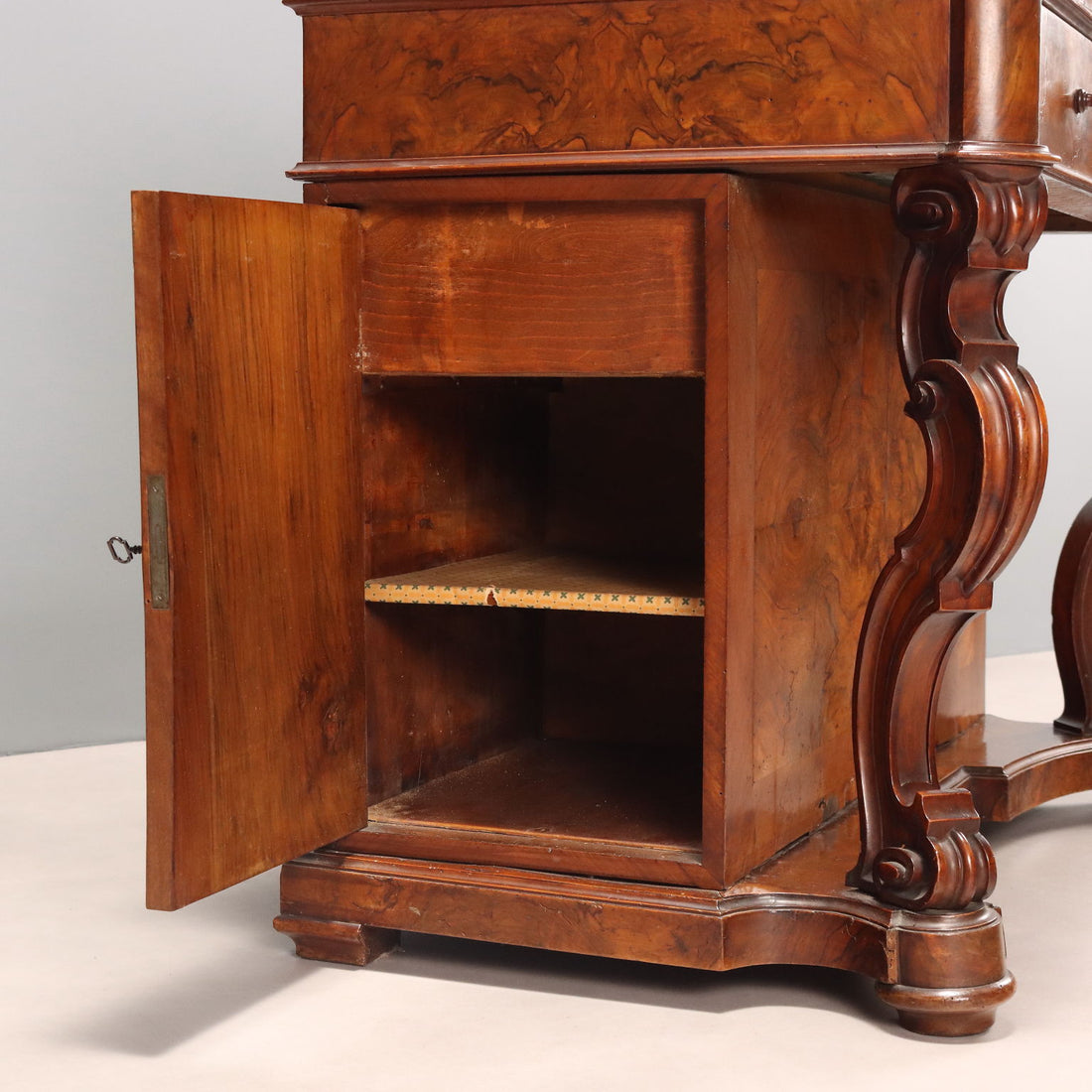  | Antiques  Cupboards