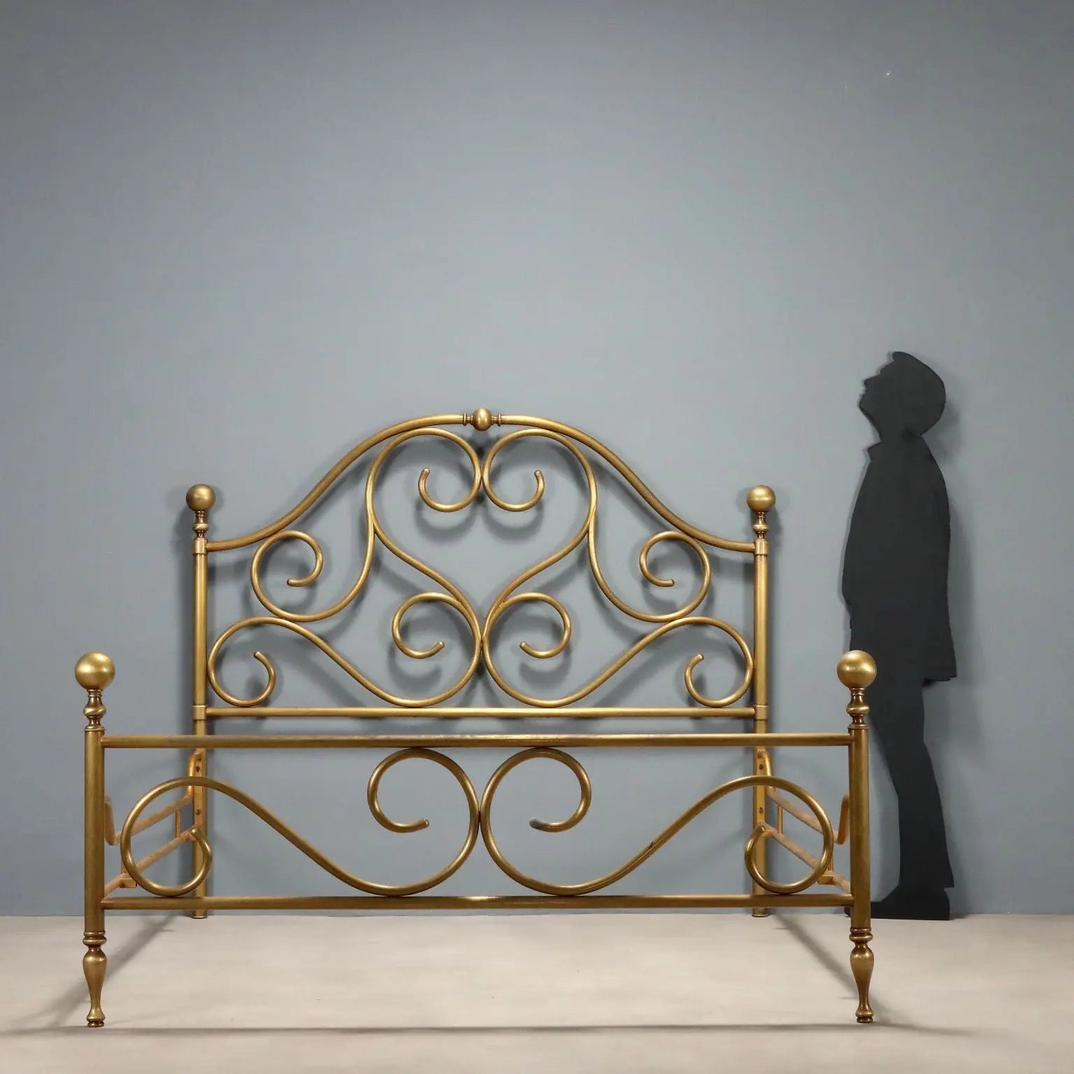 Antique Double Bed Brass Decorations Italy XX Century - Italy, XX Century | Antiques | Beds & Headboards