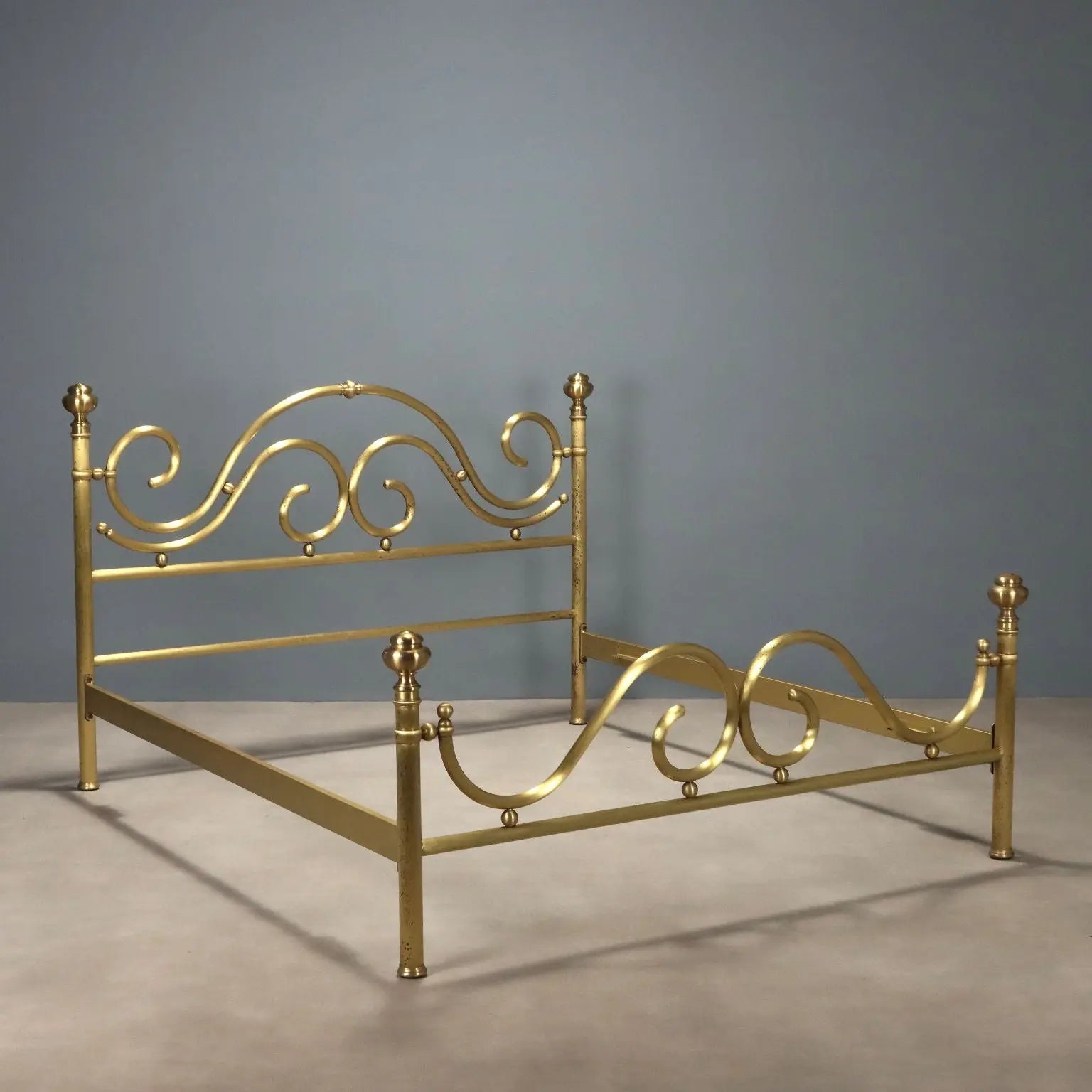 Antique Double Bed Brass Decorations Italy XX Century - Italy, XX Century | Antiques | Beds & Headboards