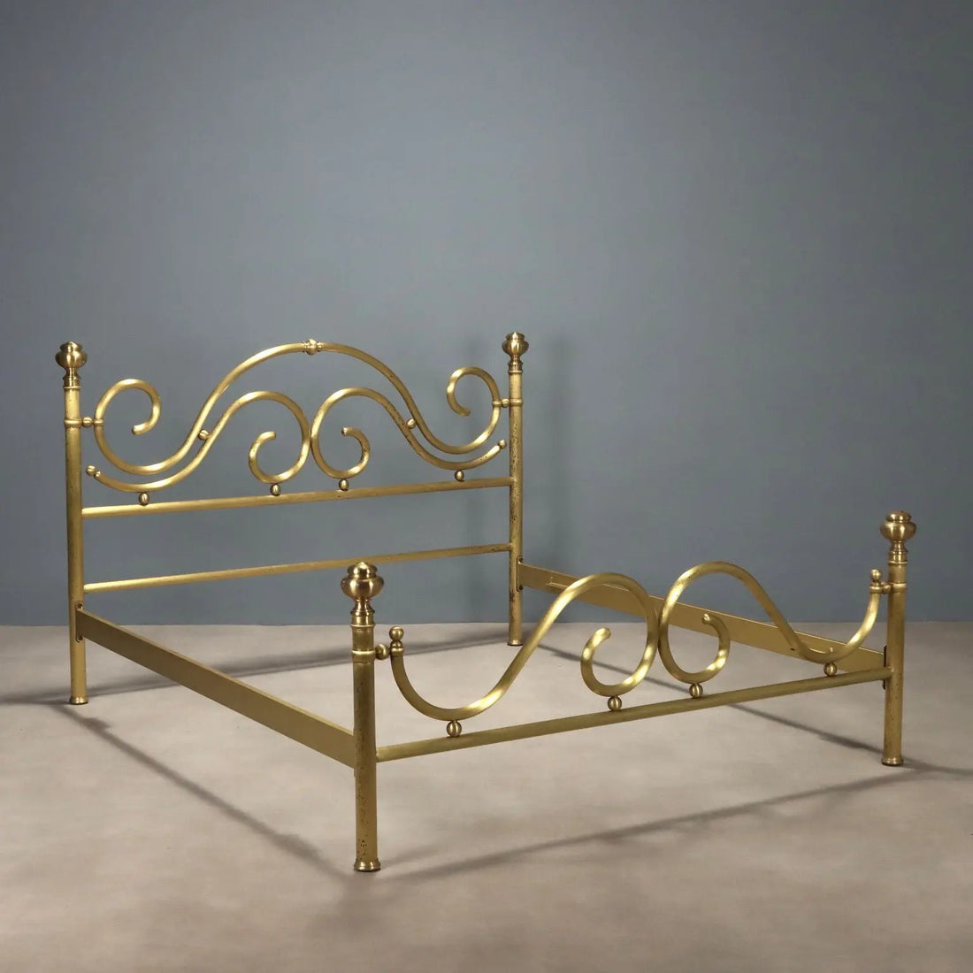Antique Double Bed Brass Decorations Italy XX Century - Italy, XX Century | Antiques | Beds & Headboards