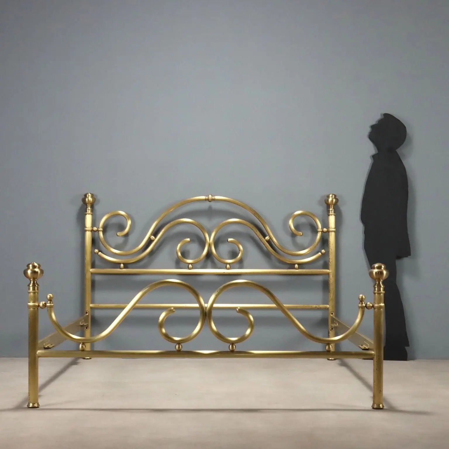 Antique Double Bed Brass Decorations Italy XX Century - Italy, XX Century | Antiques | Beds & Headboards