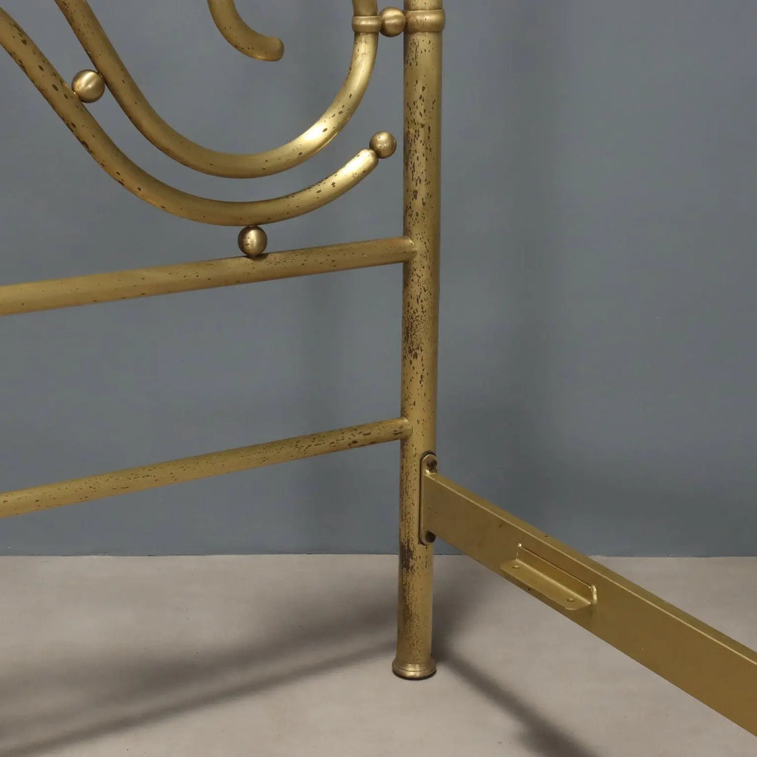 Antique Double Bed Brass Decorations Italy XX Century - Italy, XX Century | Antiques | Beds & Headboards