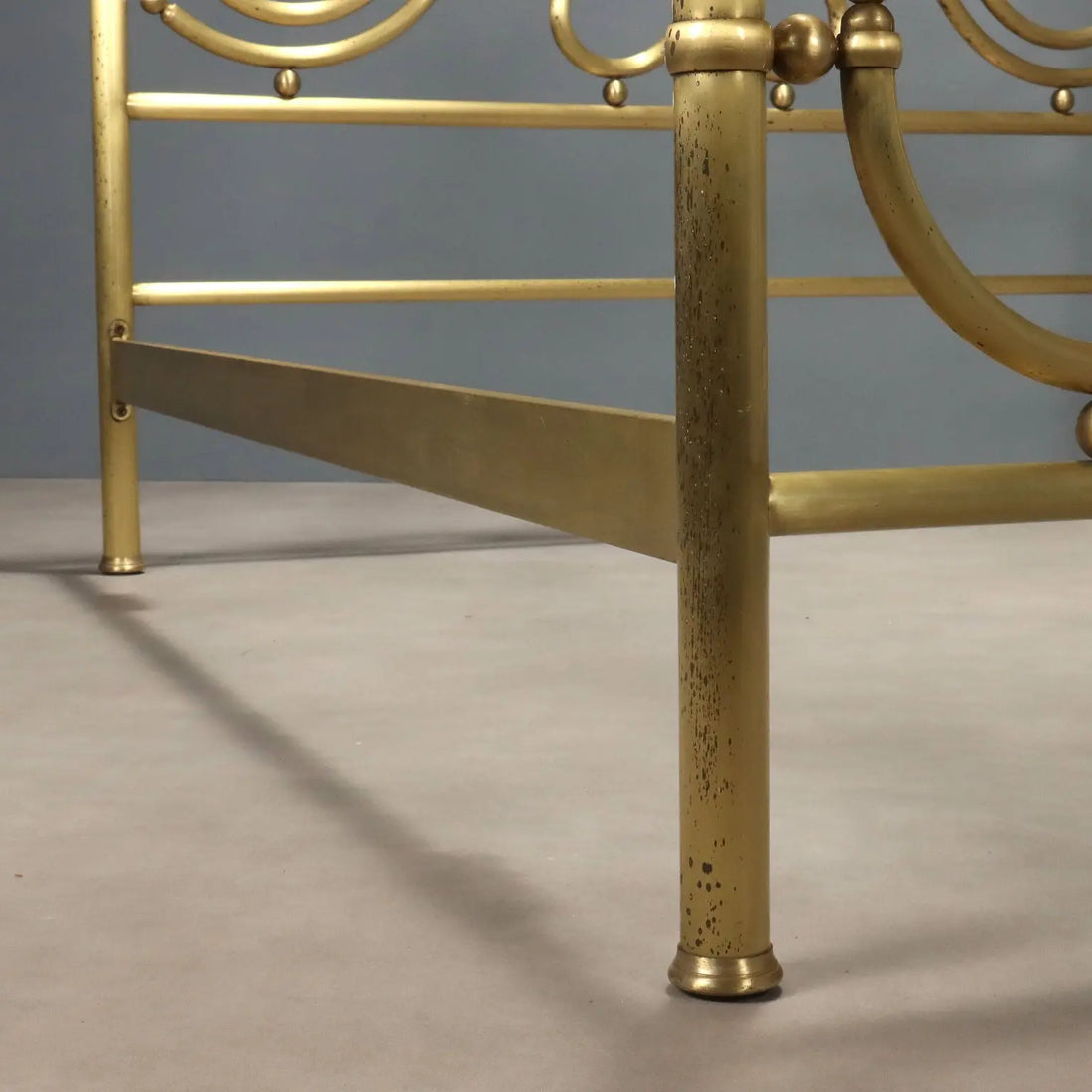 Antique Double Bed Brass Decorations Italy XX Century - Italy, XX Century | Antiques | Beds & Headboards